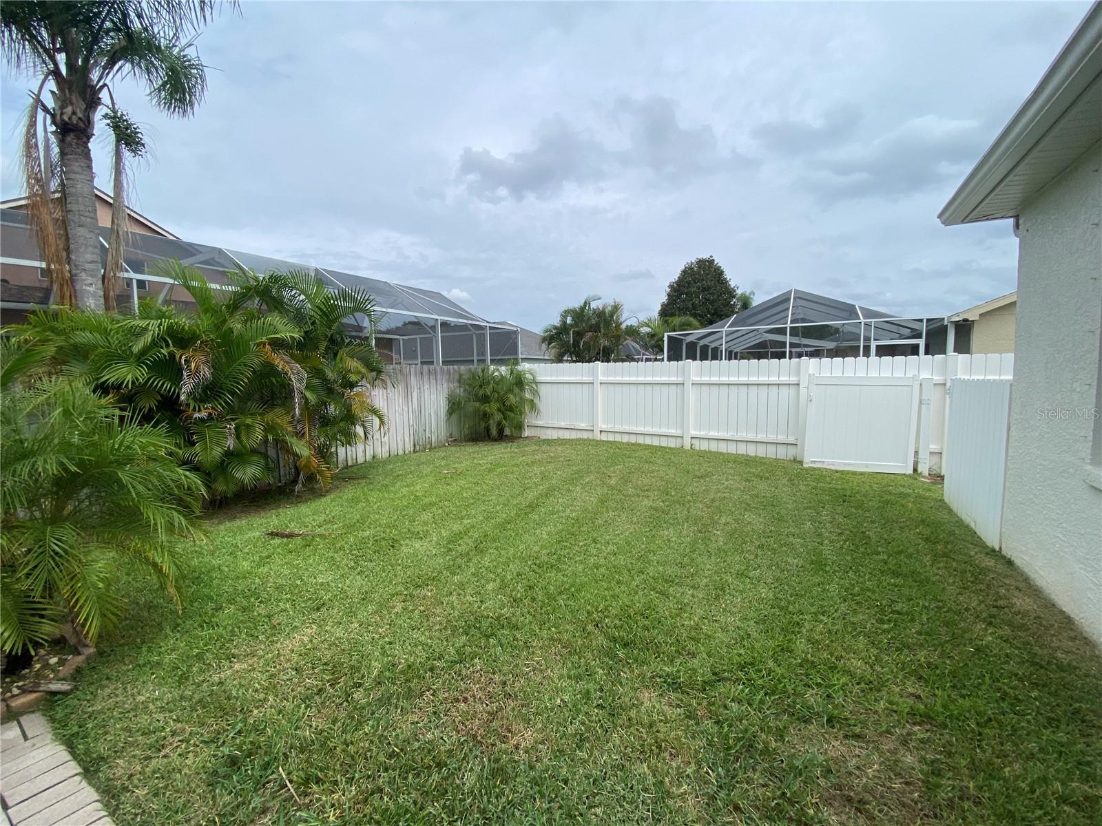 THOUSAND OAKS PH 02-5 - Residential