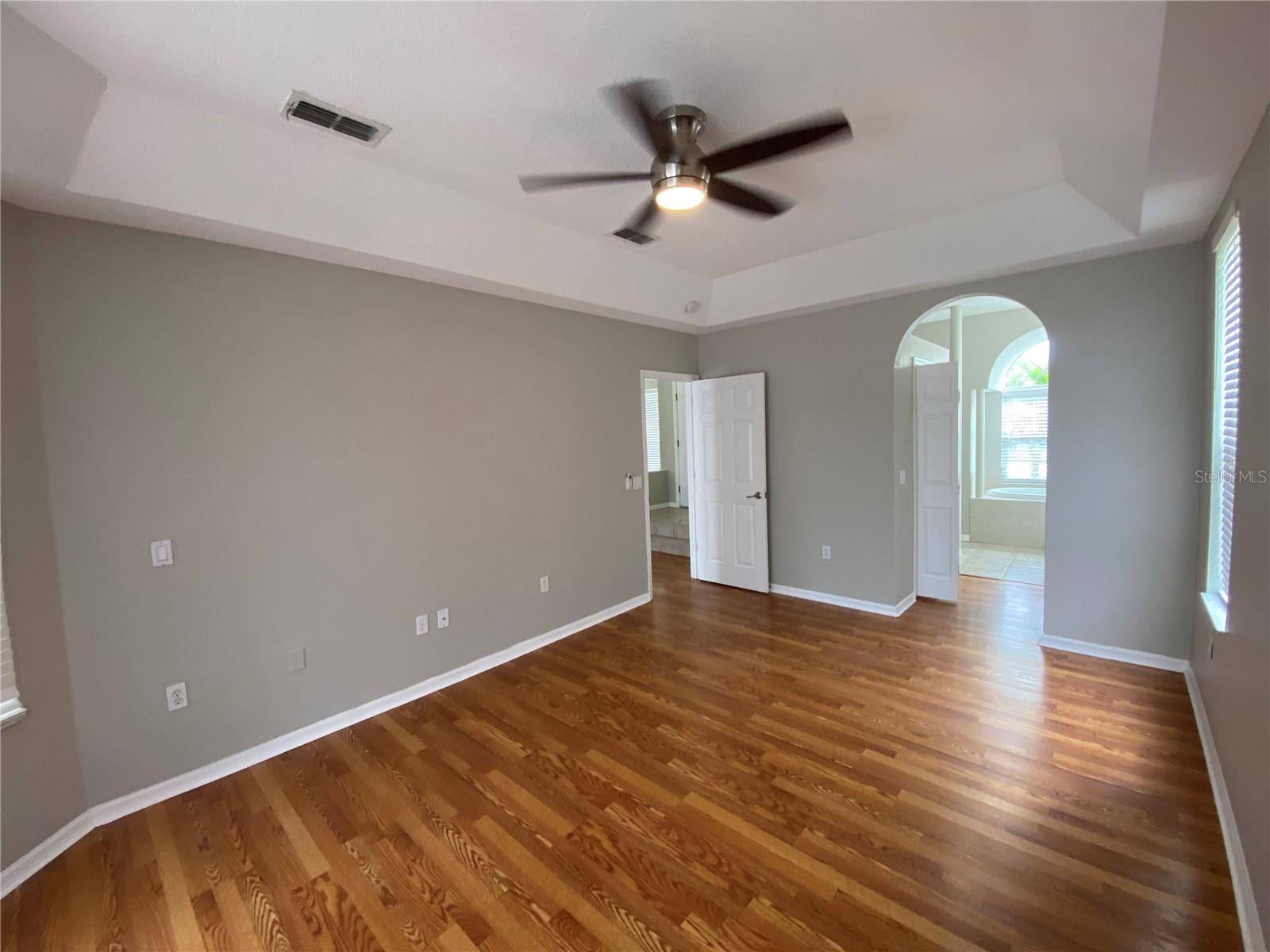 THOUSAND OAKS PH 02-5 - Residential