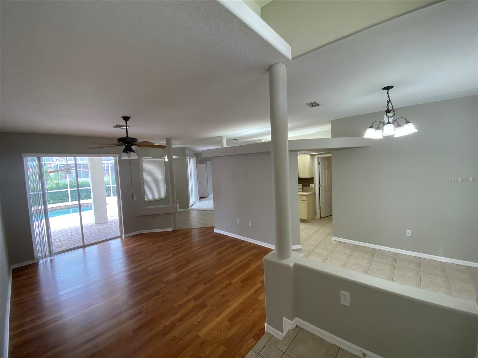 THOUSAND OAKS PH 02-5 - Residential