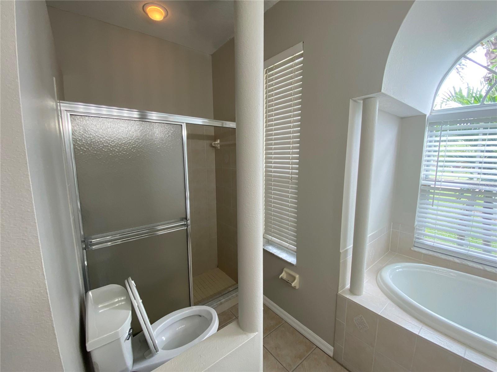 THOUSAND OAKS PH 02-5 - Residential