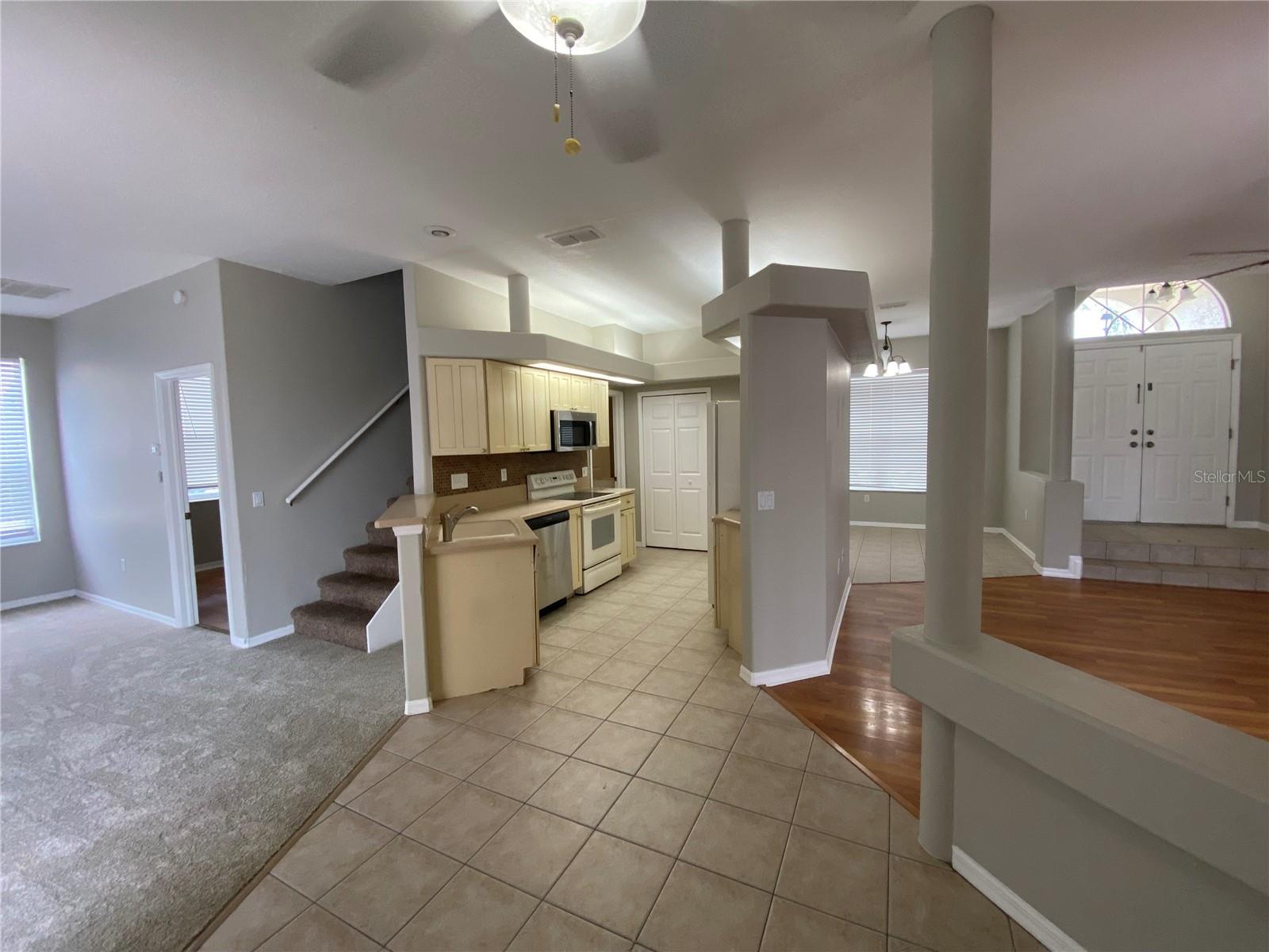 THOUSAND OAKS PH 02-5 - Residential