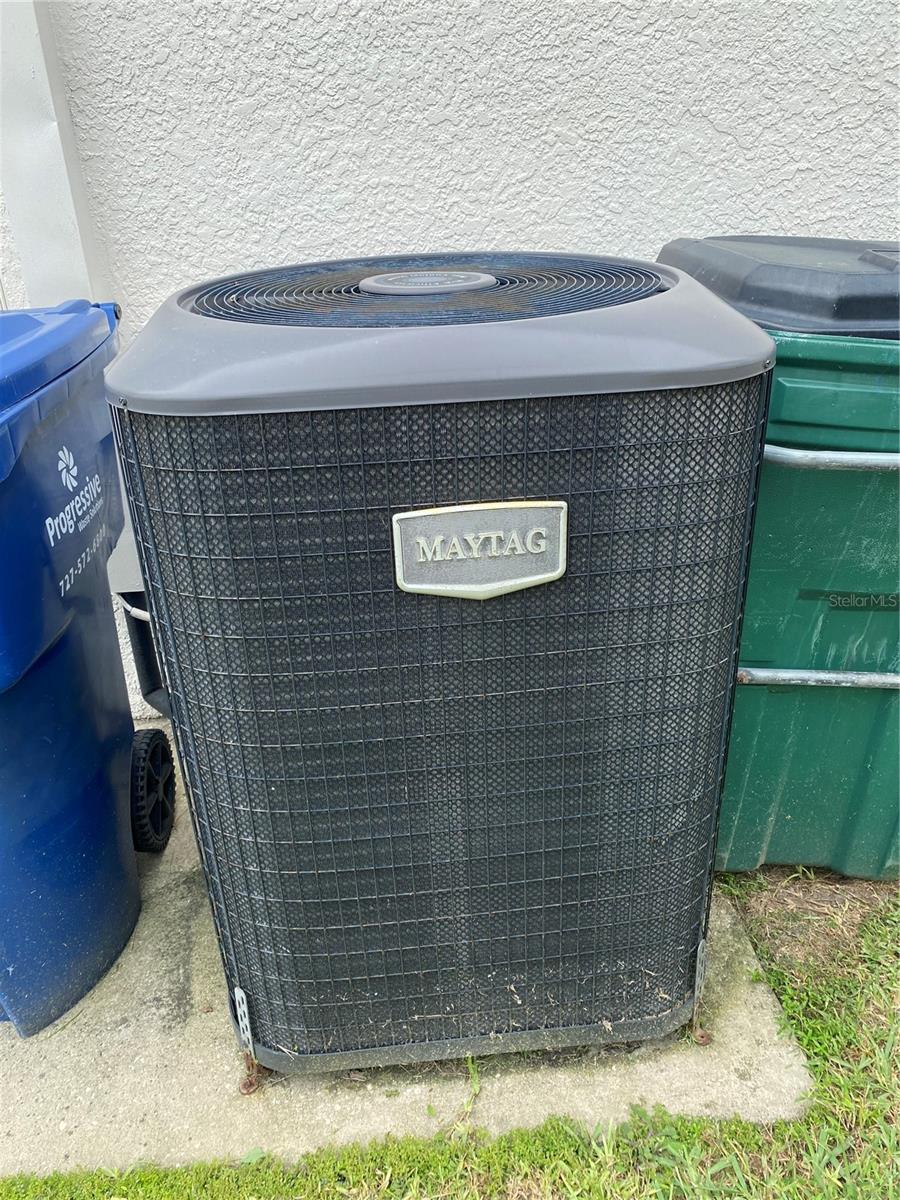 THOUSAND OAKS PH 02-5 - Residential