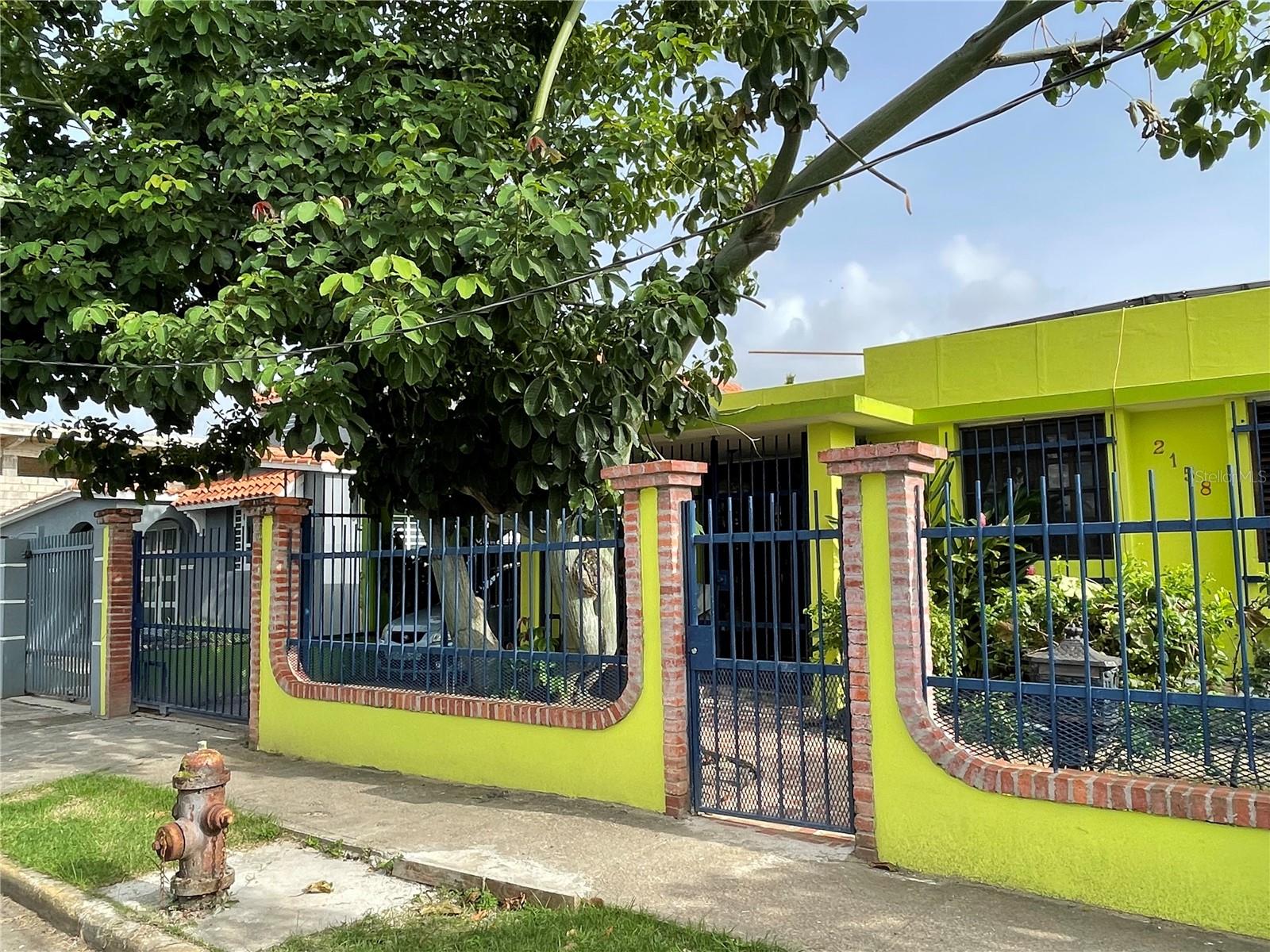 Spacious apt behind home with private patio inside the controlled access Santa Teresita neighborhood. Short walk to the beach - (3 short blocks approx.) Large fully equipped eat-in kitchen, living area, 2 bedrooms and 2 bathrooms. Washer/ dryer inside unit. Small pet allowed with pet deposit. Water and electricity included with cap. Call to schedule a private appointment.