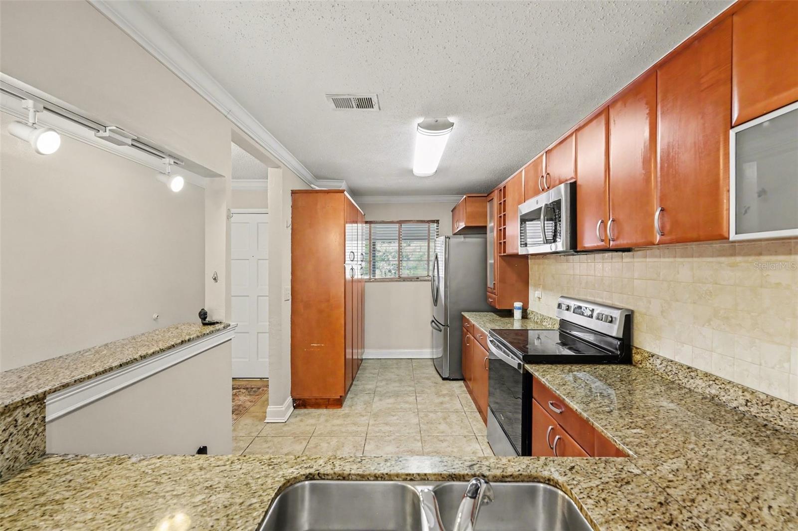 6334 NEWTOWN CIRCLE 34B3