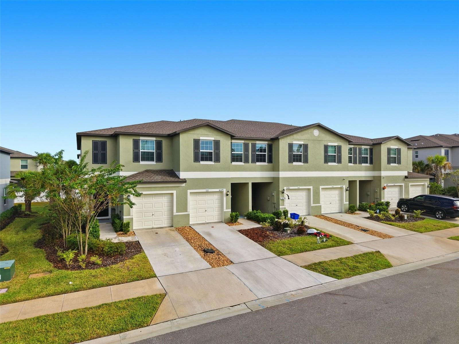 ABBOTT SQUARE - Residential