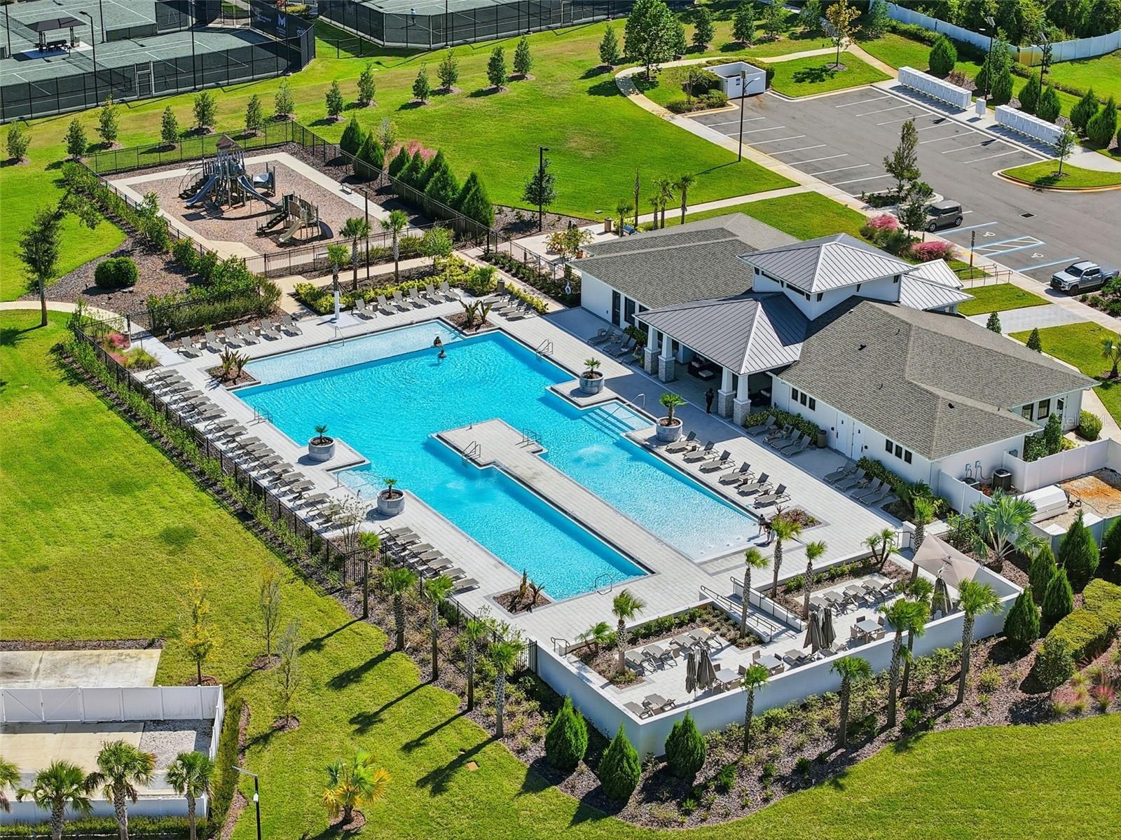 ABBOTT SQUARE - Residential