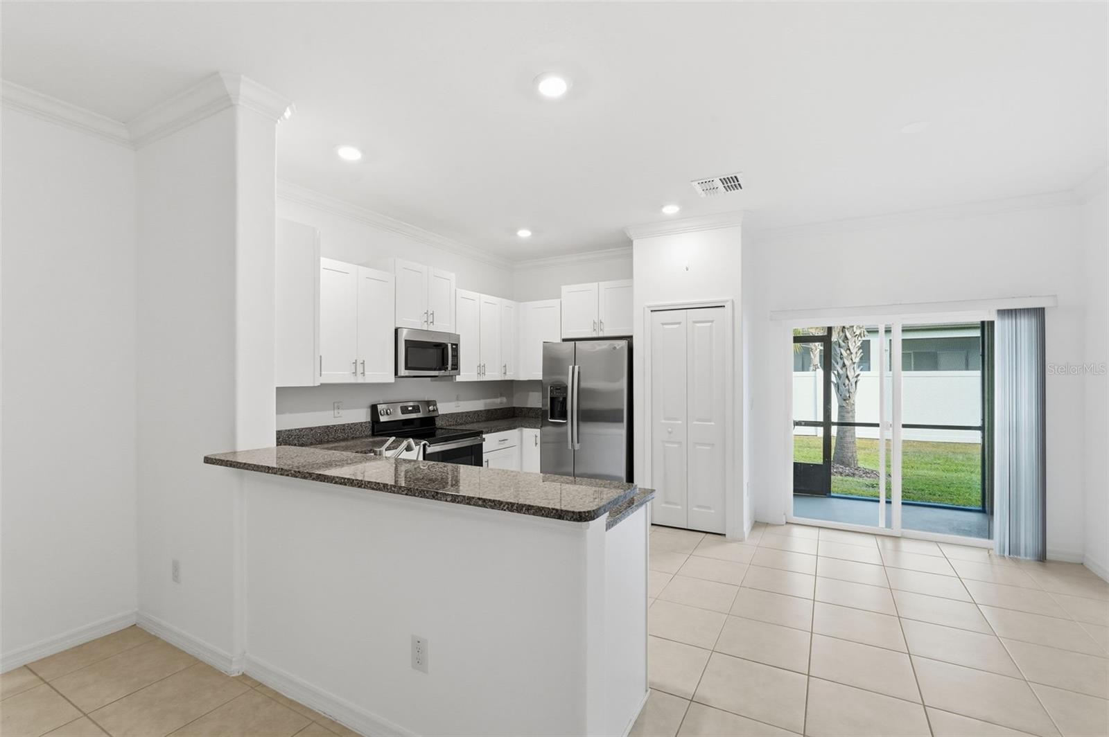 ABBOTT SQUARE - Residential