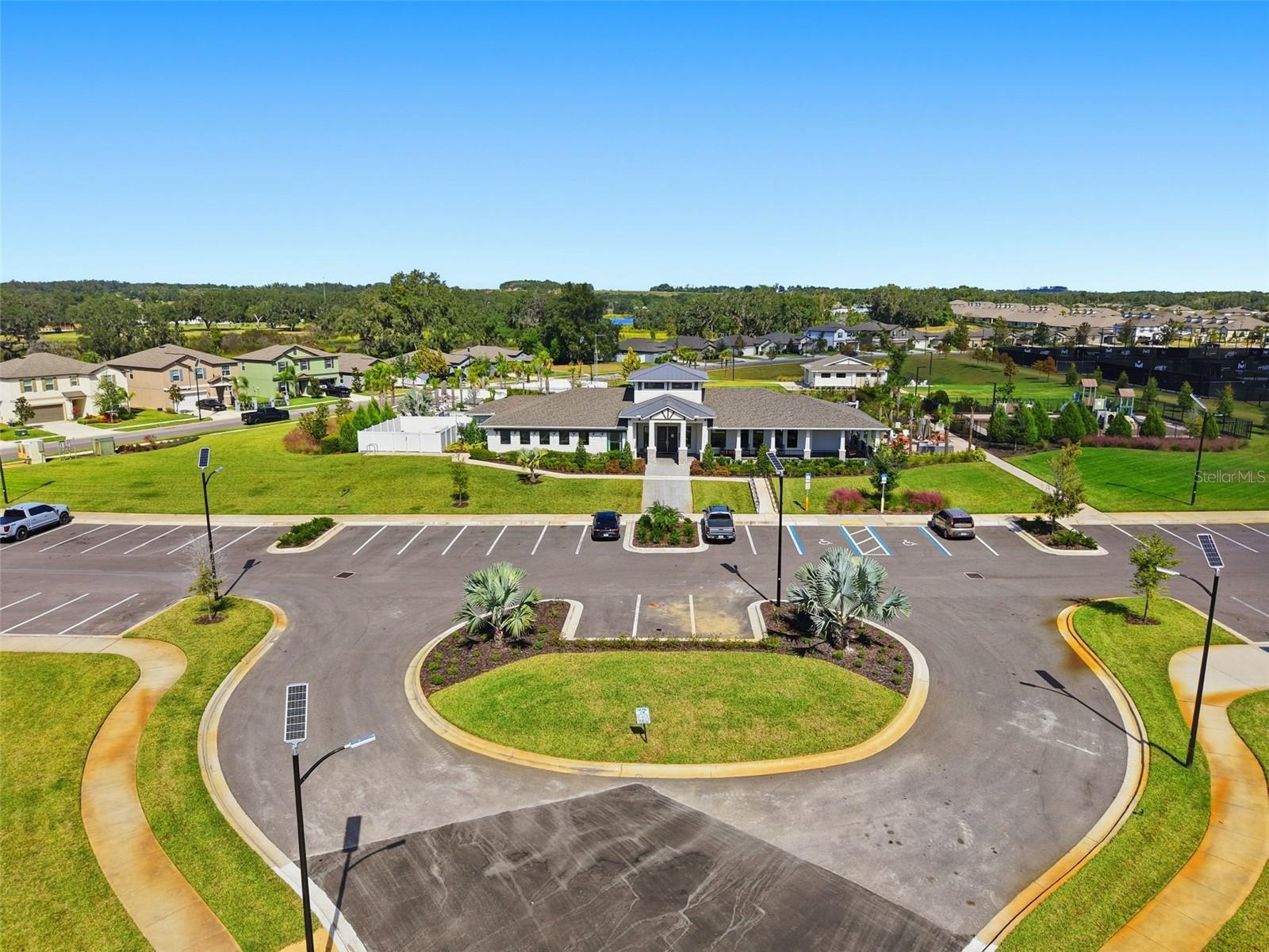 ABBOTT SQUARE - Residential