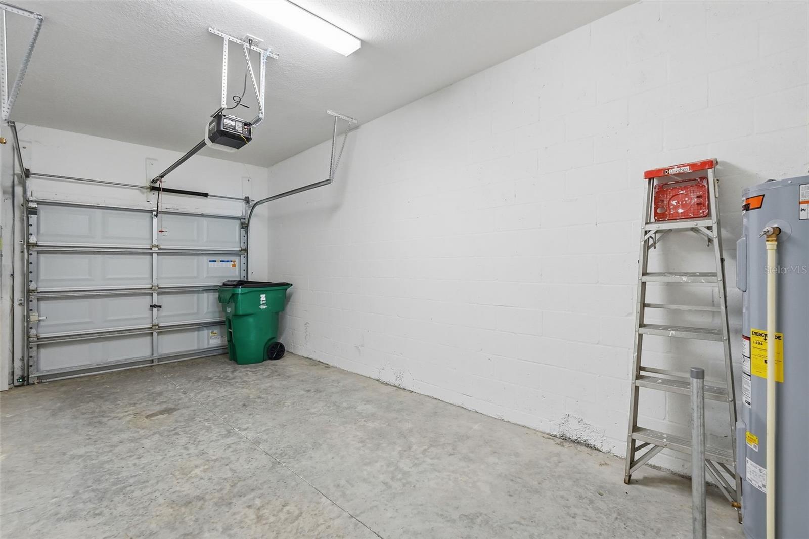 ABBOTT SQUARE - Residential