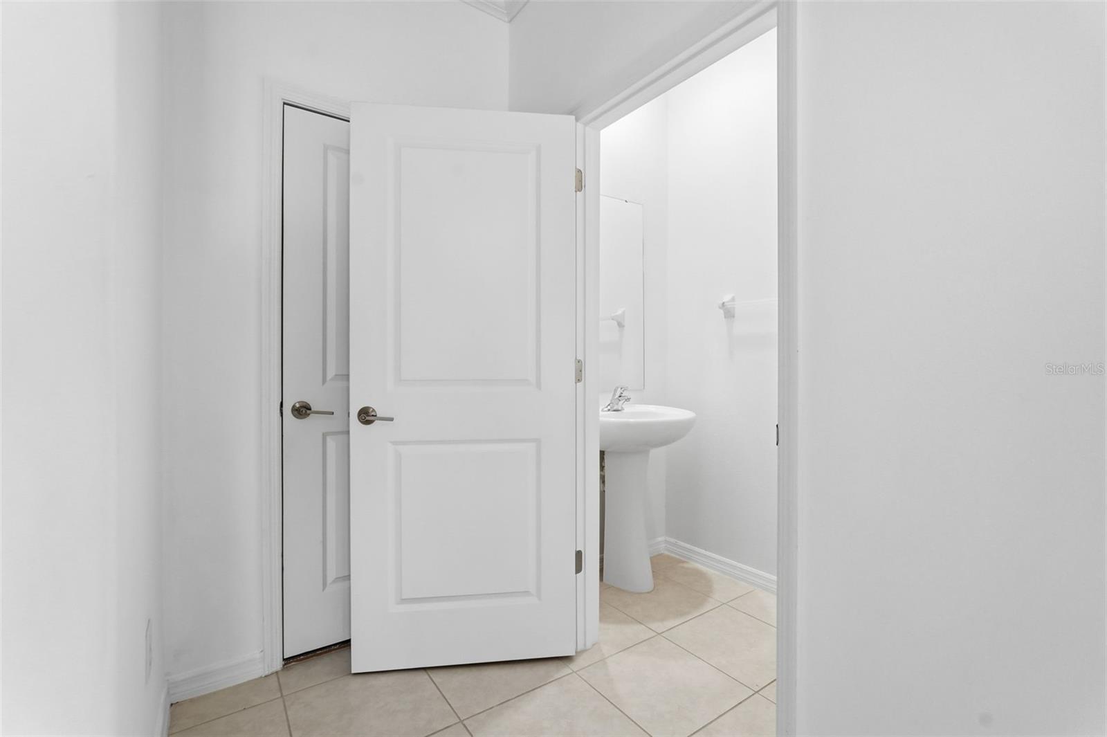 ABBOTT SQUARE - Residential