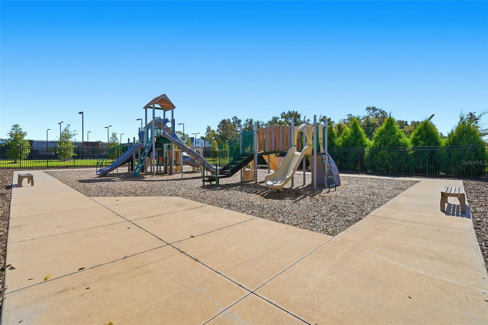 ABBOTT SQUARE - Residential