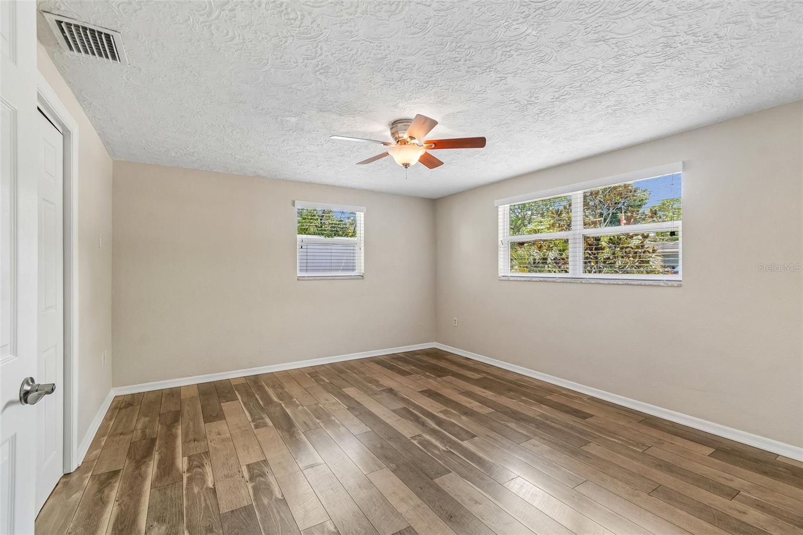 GOLDEN HEIGHTS - Residential