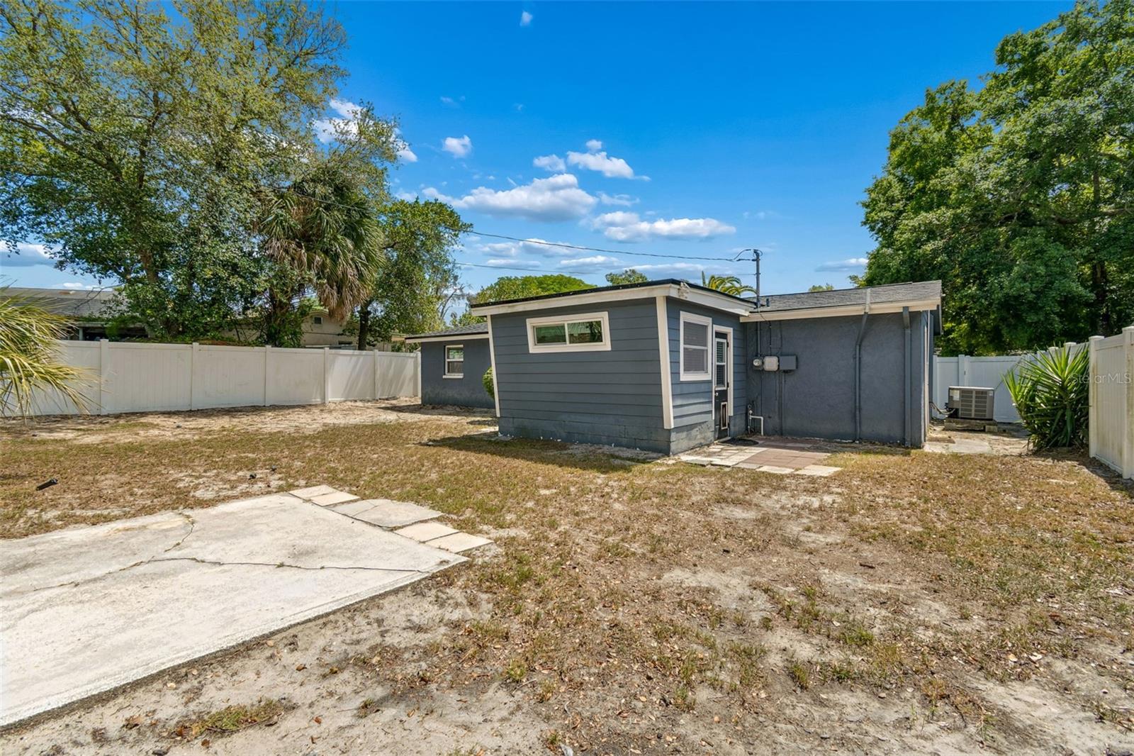 GOLDEN HEIGHTS - Residential