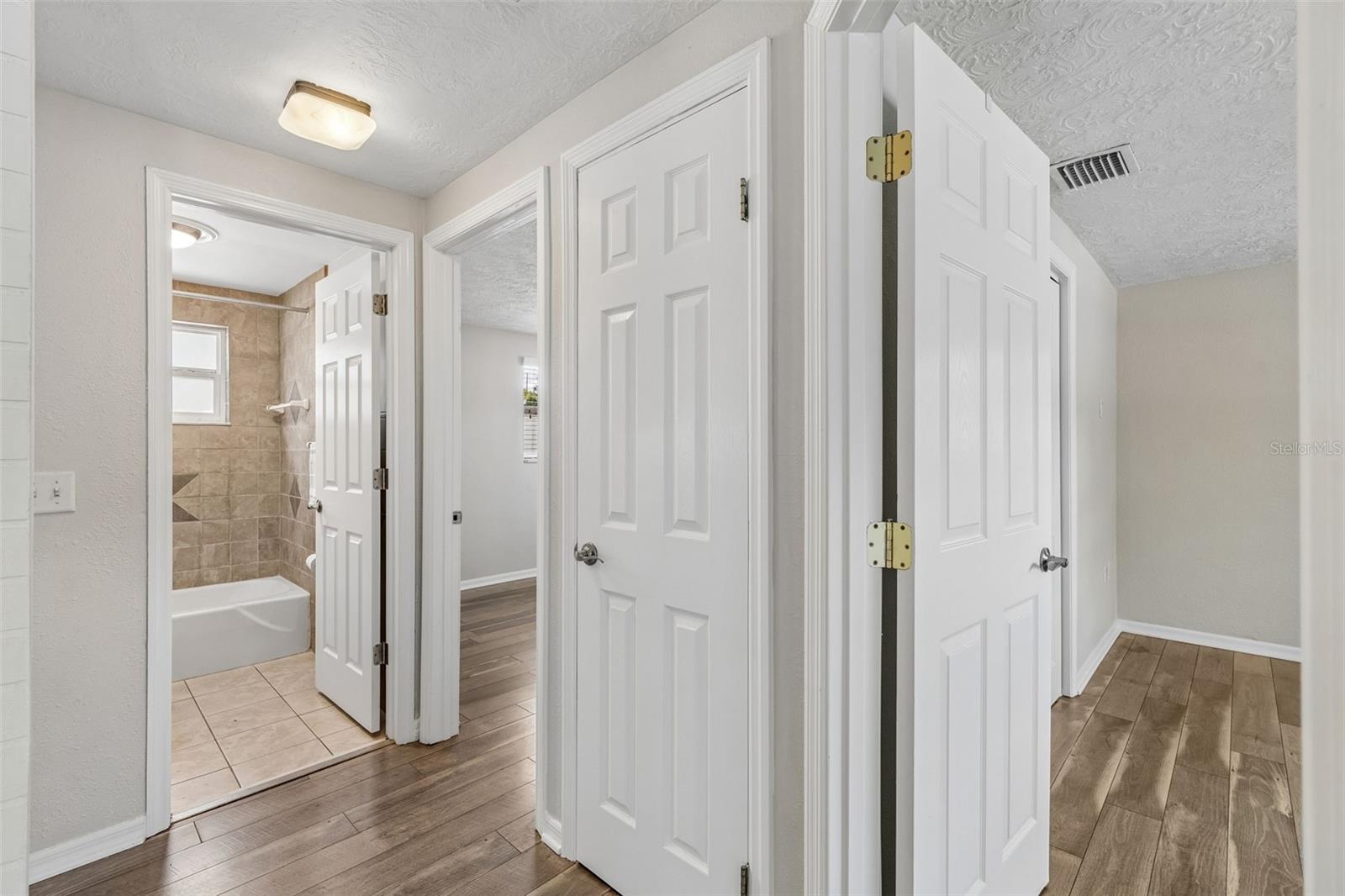 GOLDEN HEIGHTS - Residential