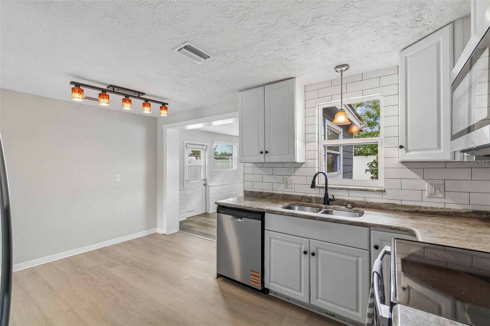 GOLDEN HEIGHTS - Residential