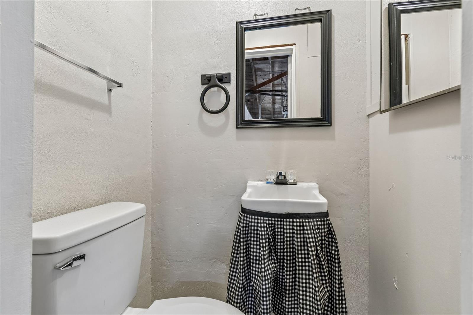 GOLDEN HEIGHTS - Residential