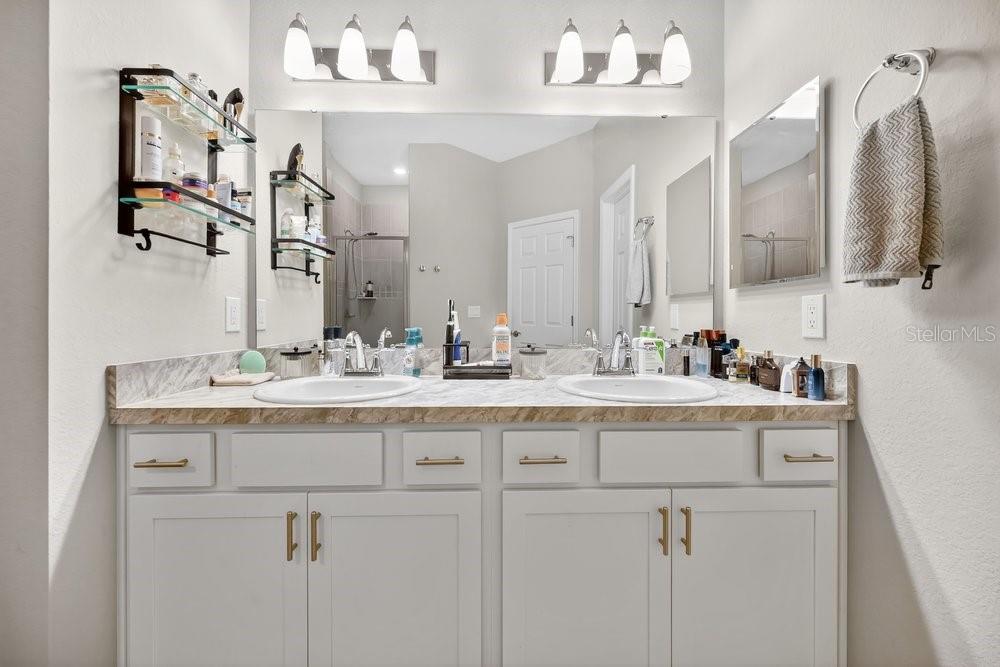 AUBURN COVE PHASES 2 & 3 - Residential