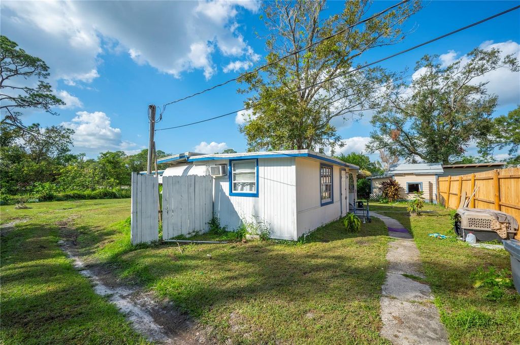 Photo of 3221 Crutchfield Road, Lakeland, FL 33805 (MLS # L4959533)