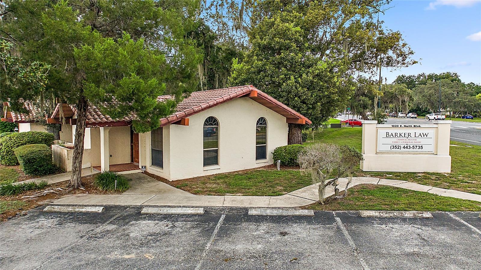 1020 & 1014 E NORTH ( US HWY 441) BOULEVARD