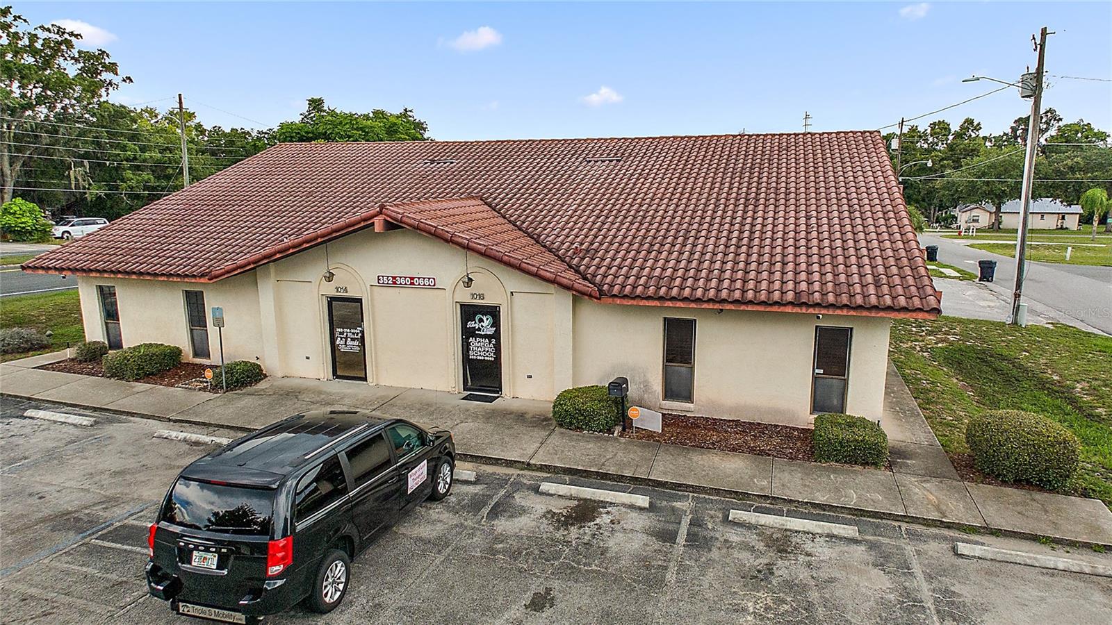 1020 & 1014 E NORTH ( US HWY 441) BOULEVARD