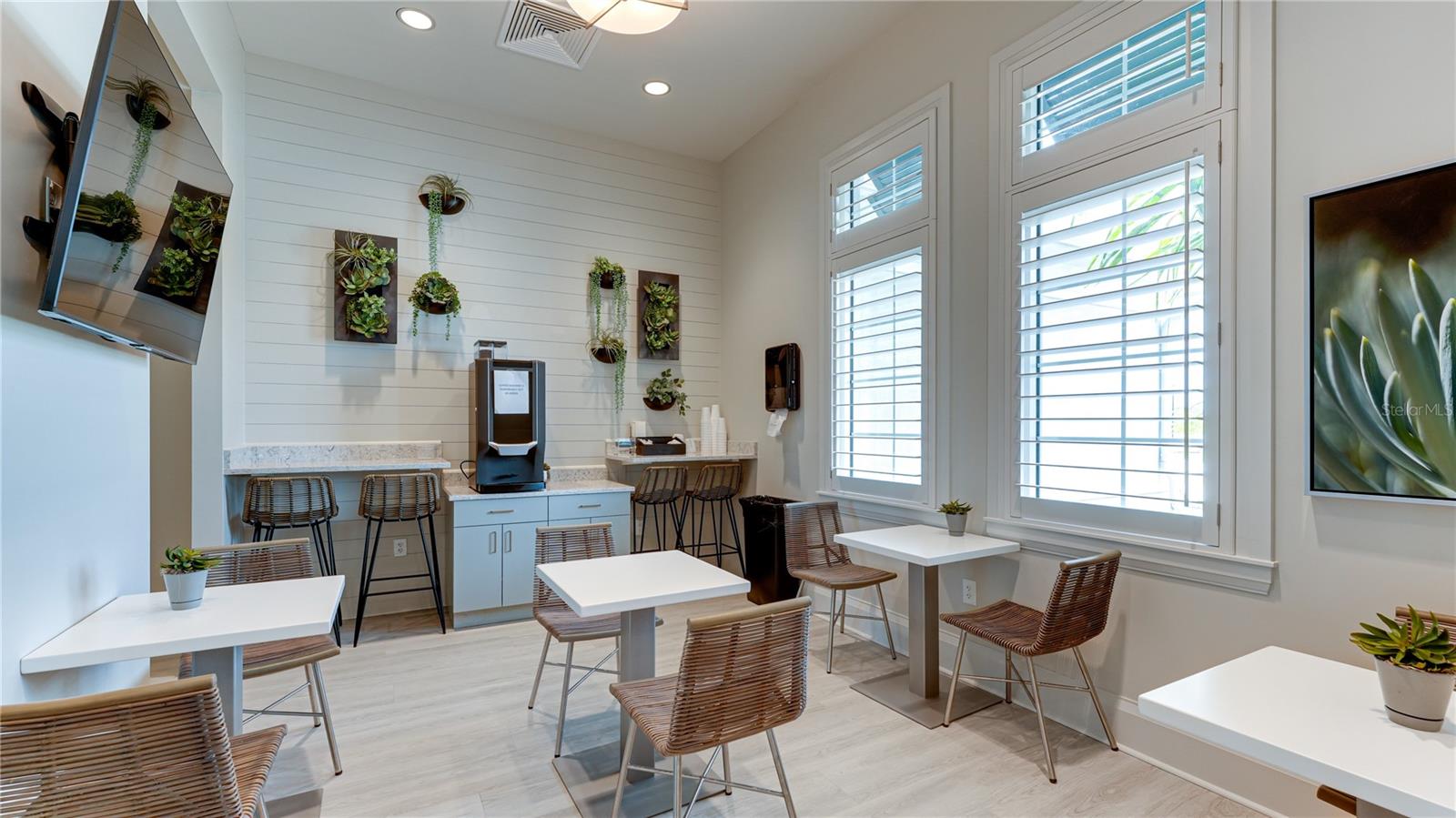 LORRAINE LAKES PH I - Residential