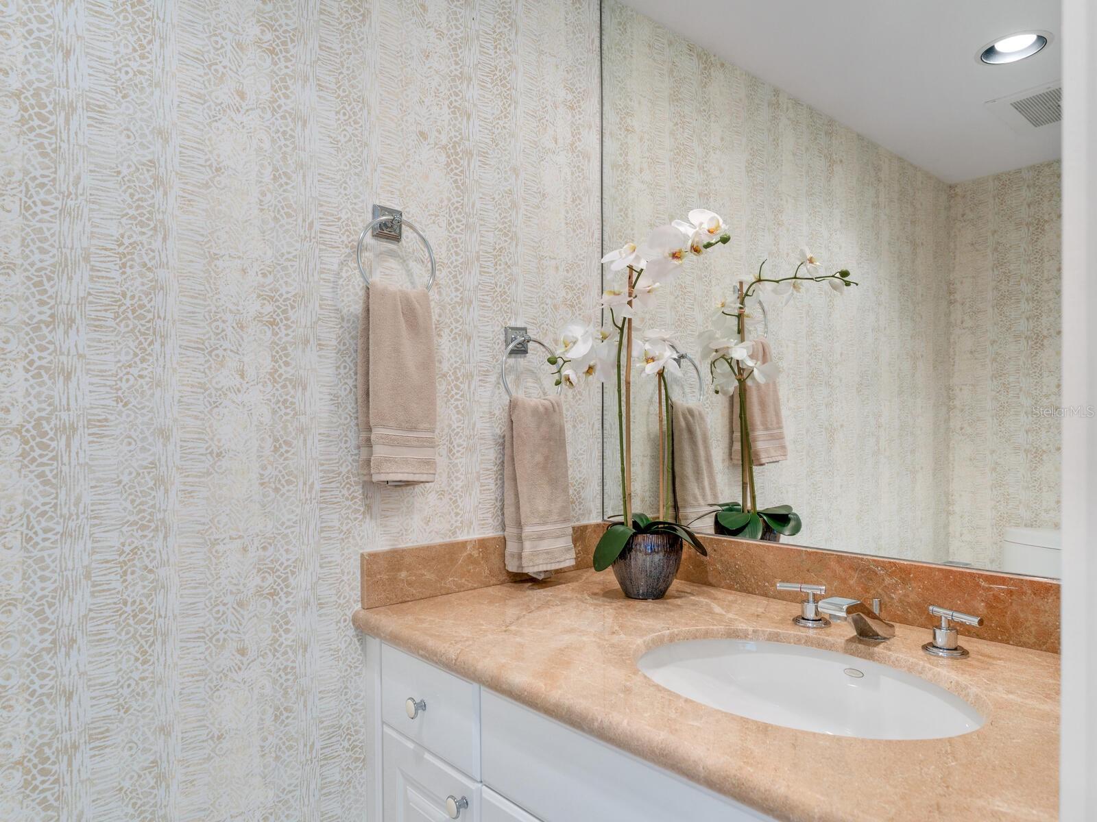 TENCON BEACH - Residential Lease