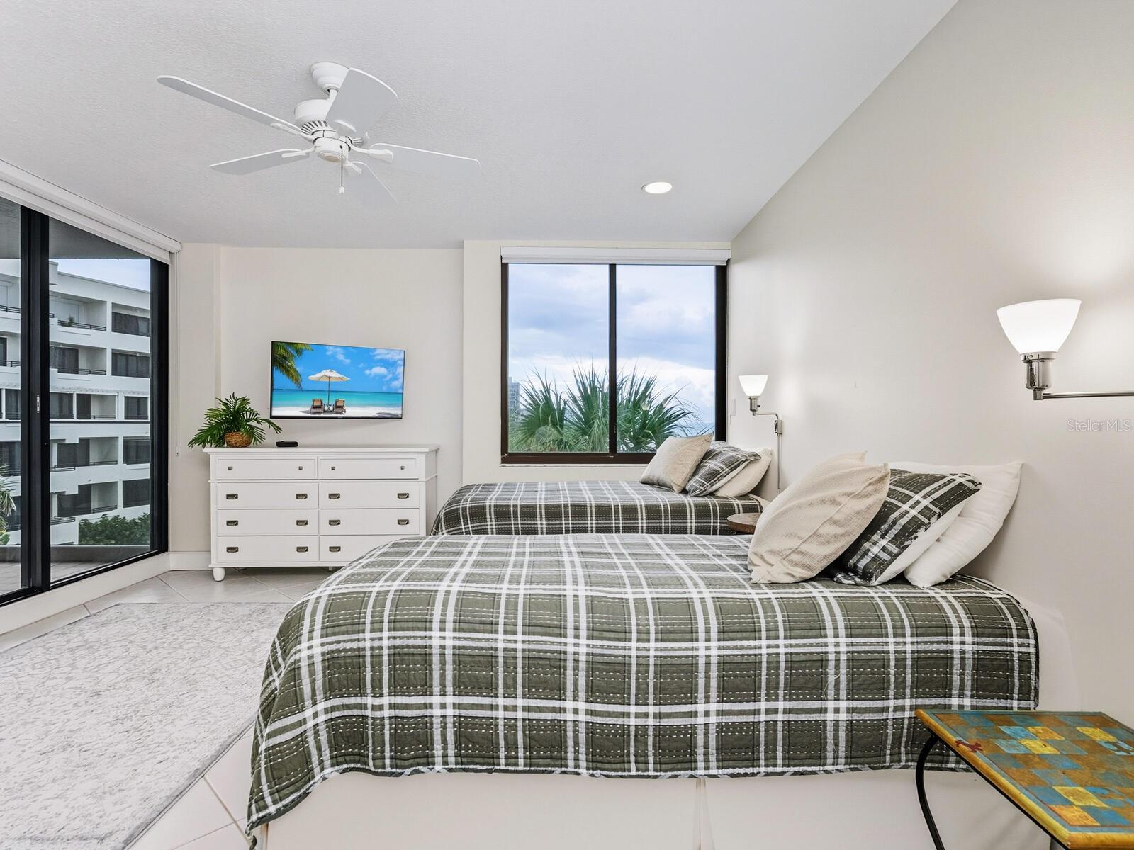 TENCON BEACH - Residential Lease