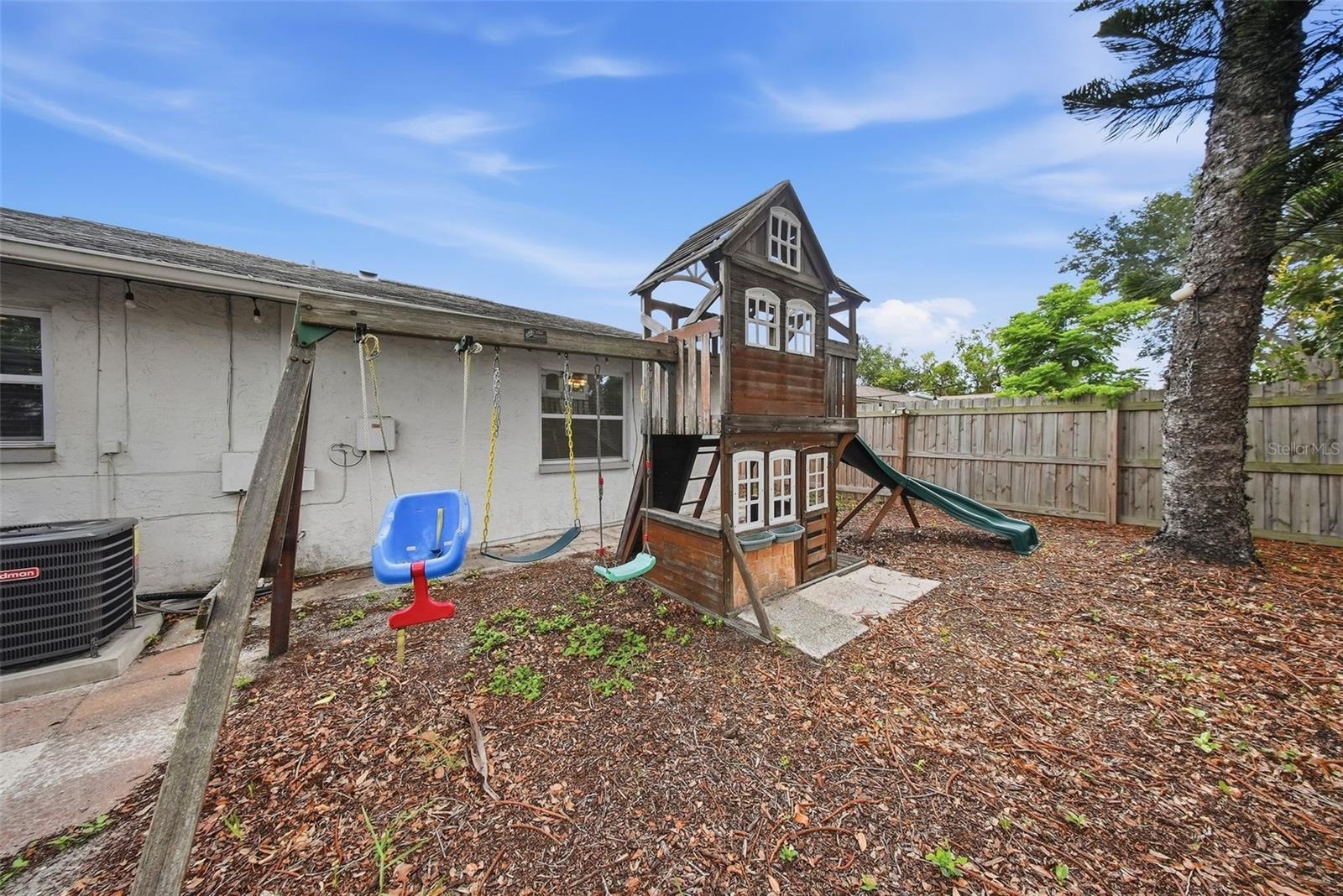 CUMBERLAND PARK - Residential