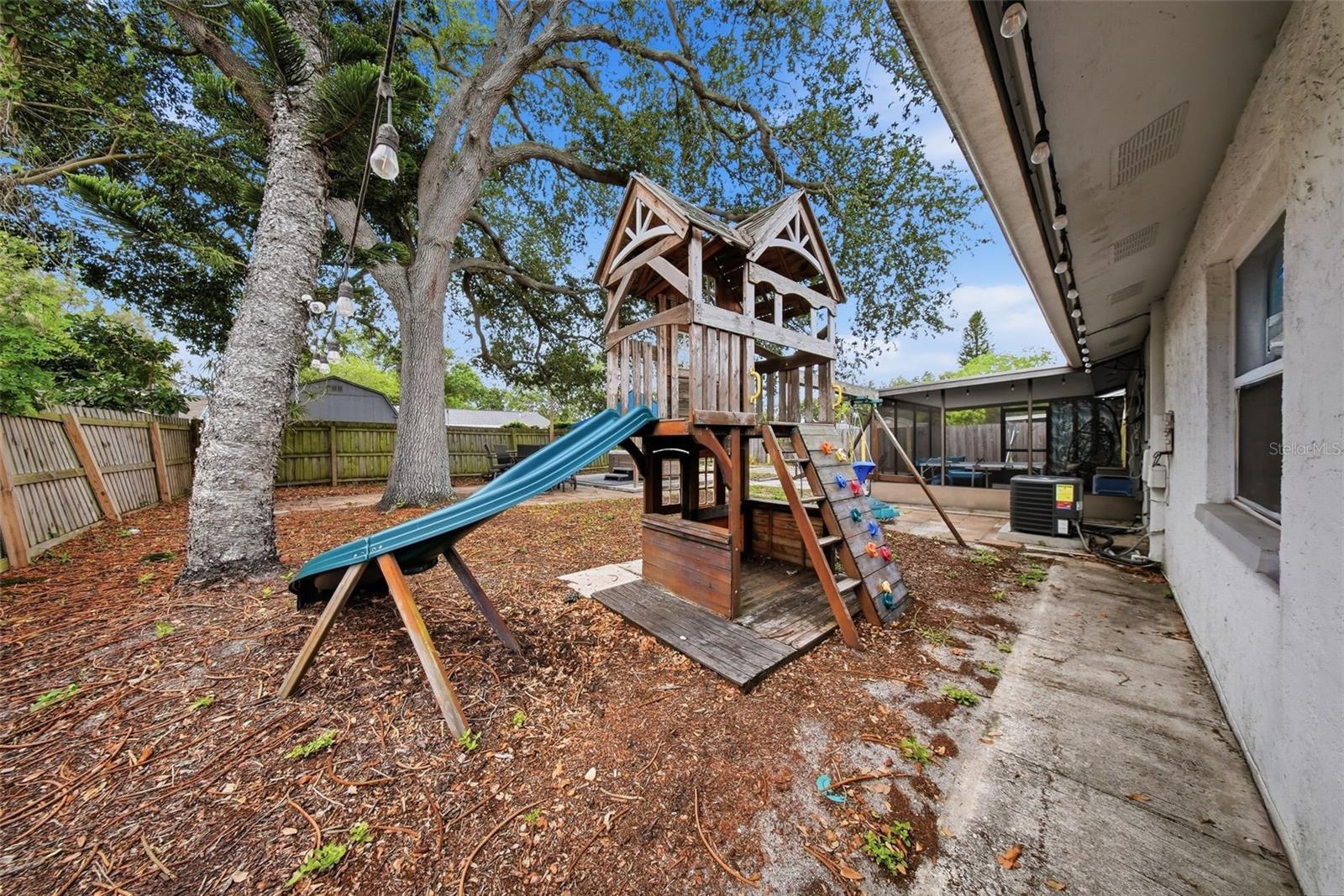 CUMBERLAND PARK - Residential