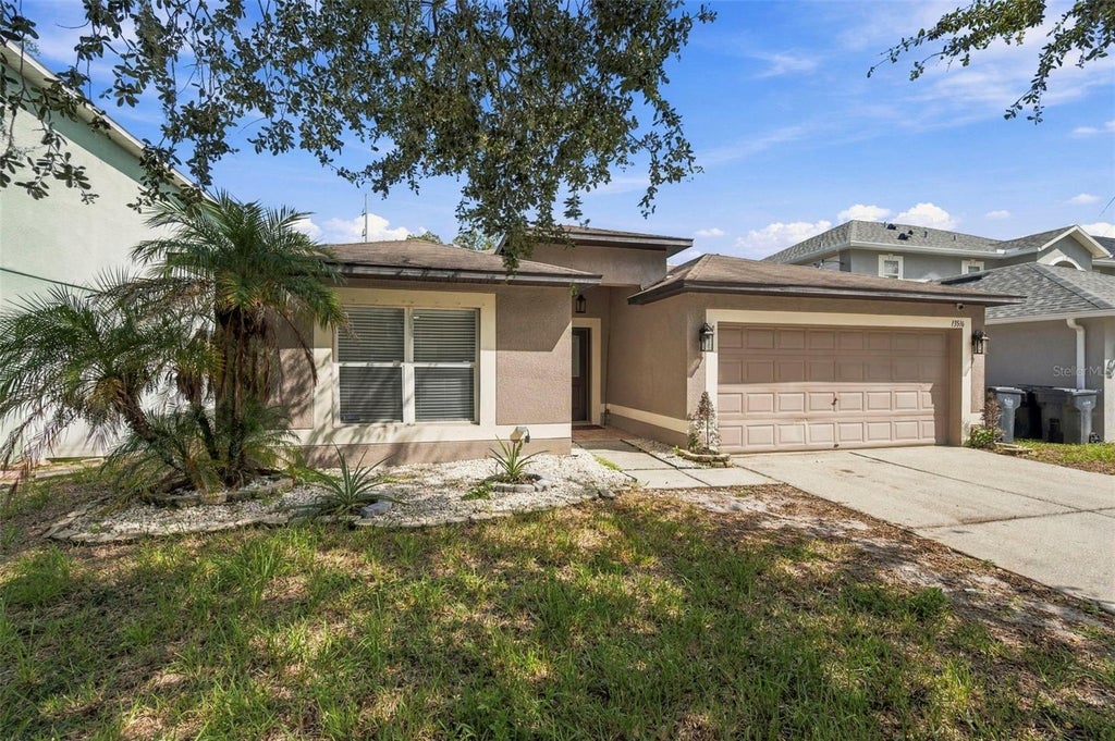 Photo of 13516 Copper Head Drive, Riverview, FL 33569 (MLS # TB8559085)