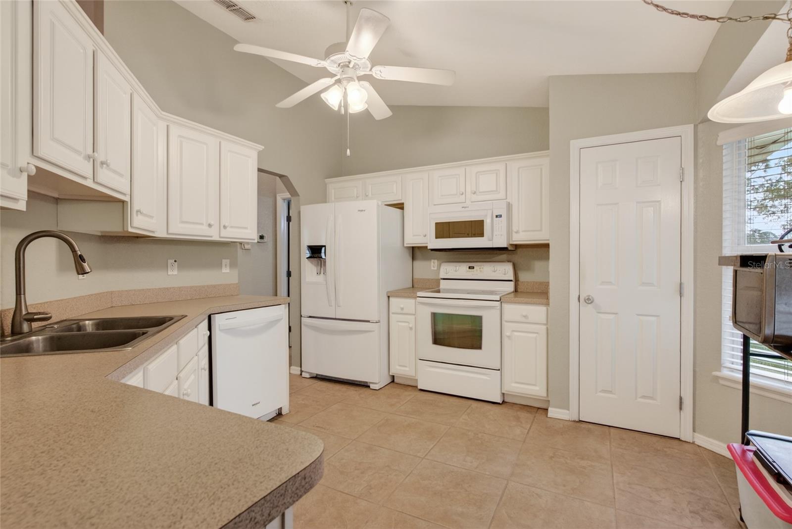 SILVER SPGS SHORES UN 07 - Residential