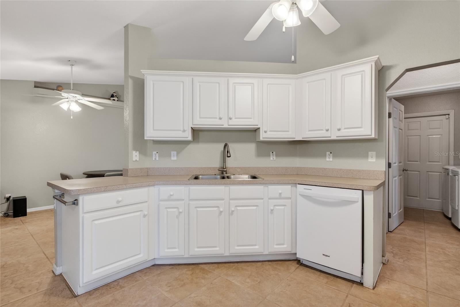 SILVER SPGS SHORES UN 07 - Residential