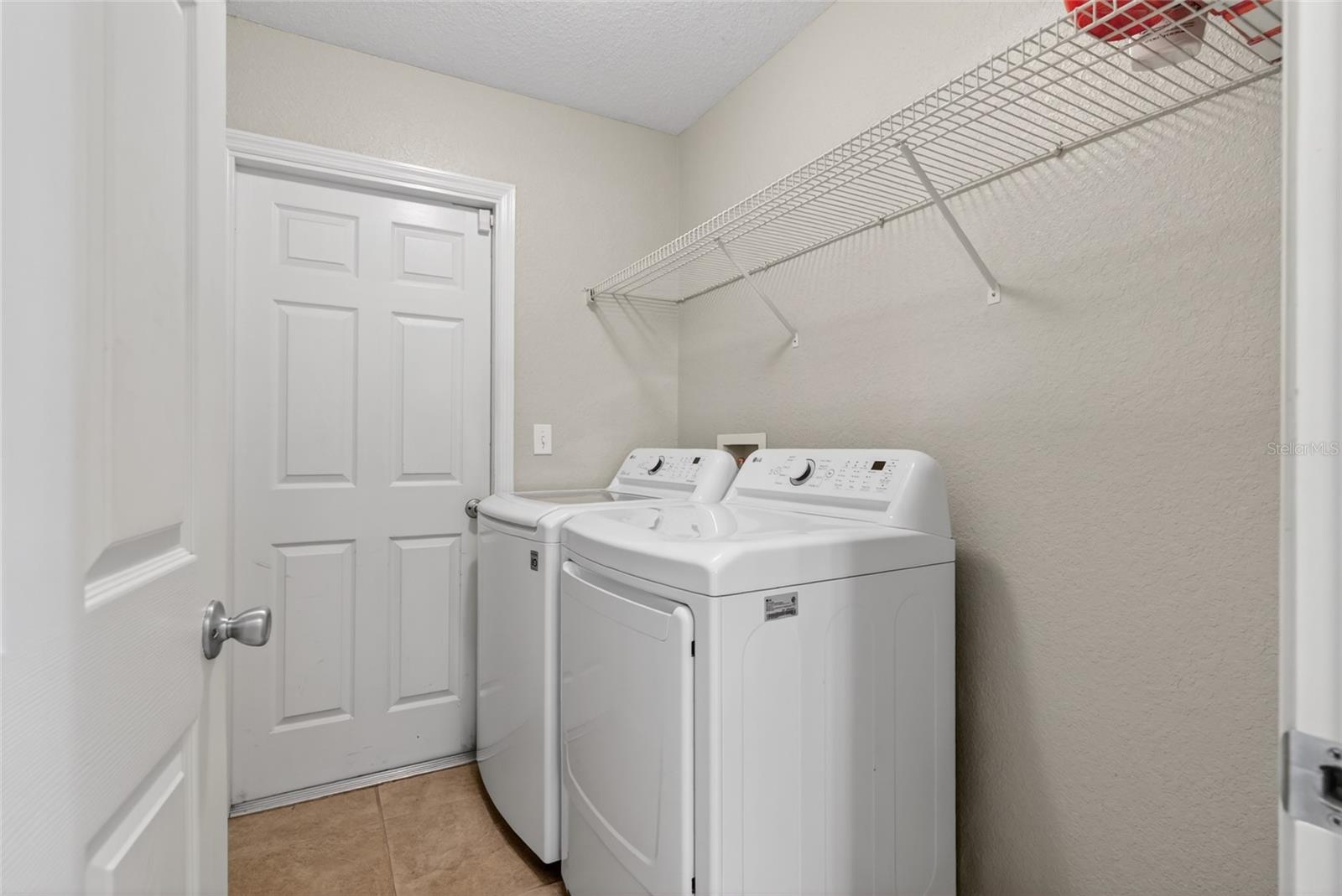 SILVER SPGS SHORES UN 07 - Residential