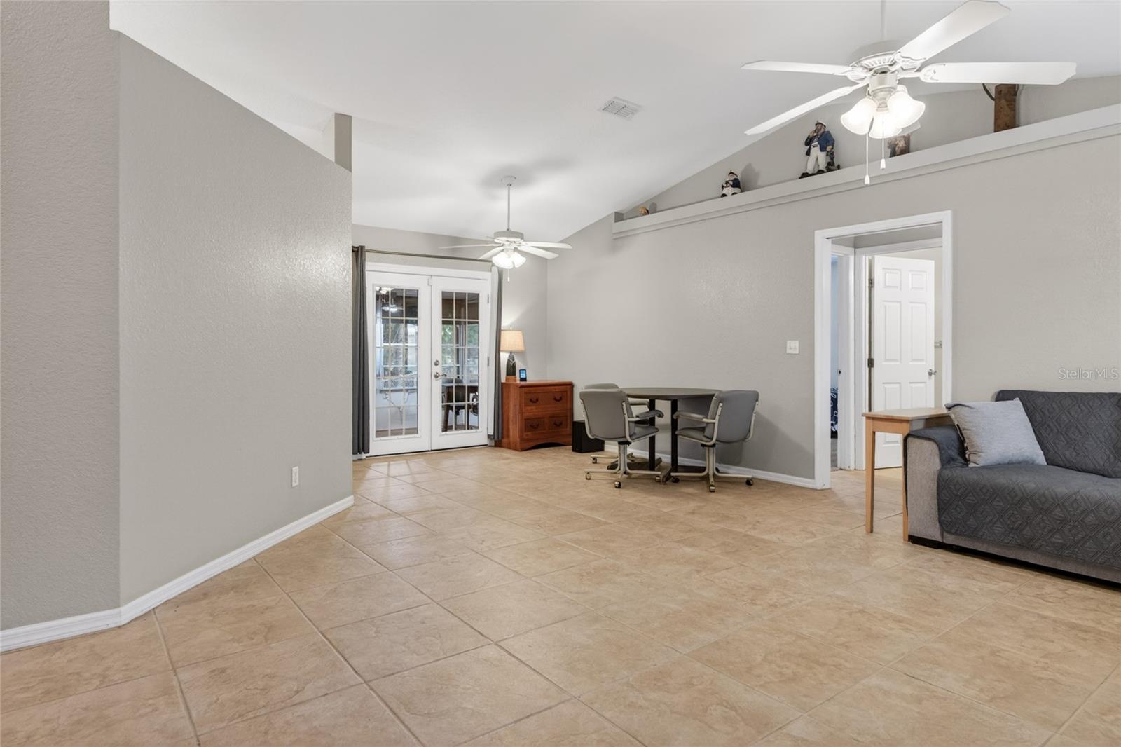 SILVER SPGS SHORES UN 07 - Residential