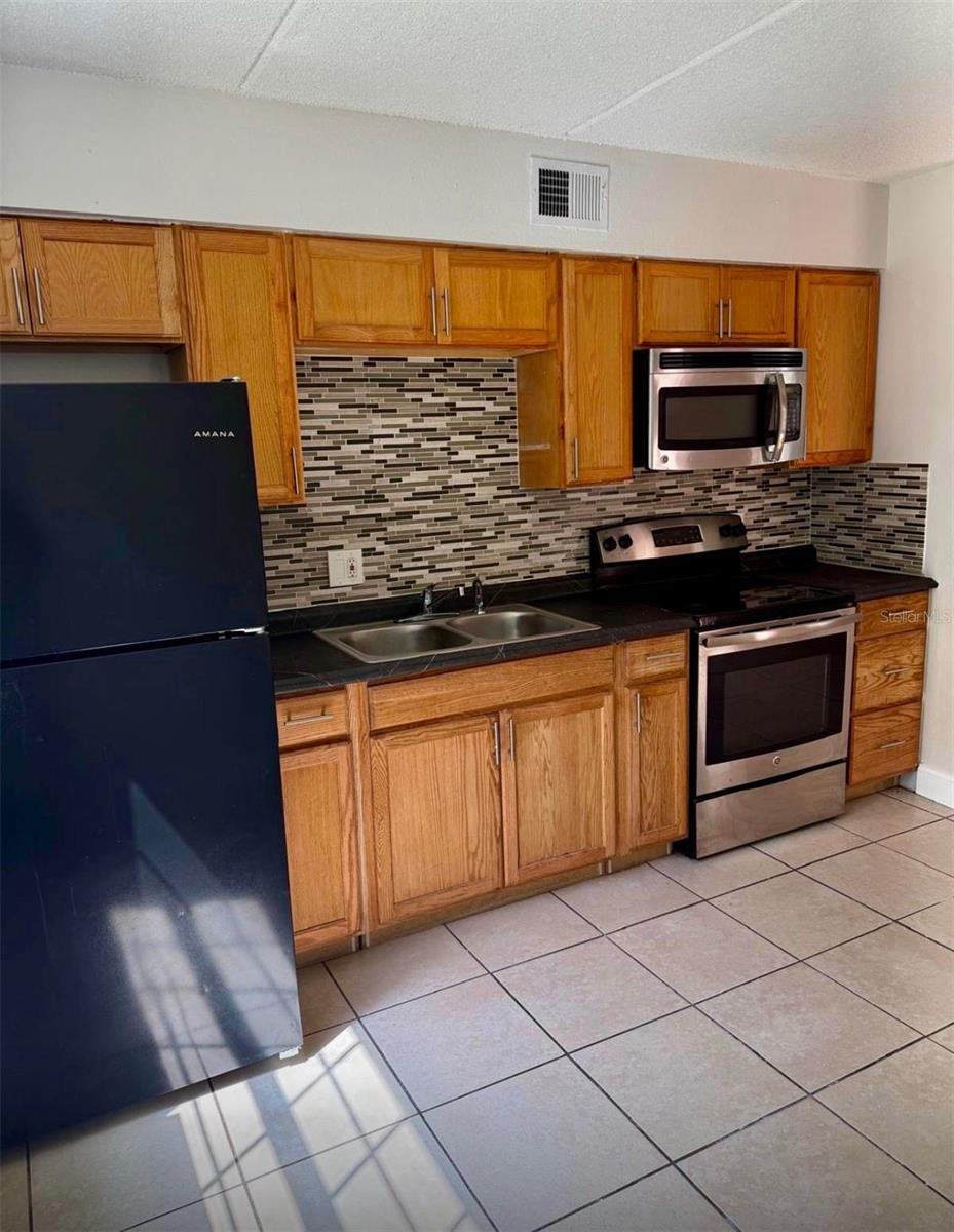 724 MICHIGAN COURT 2