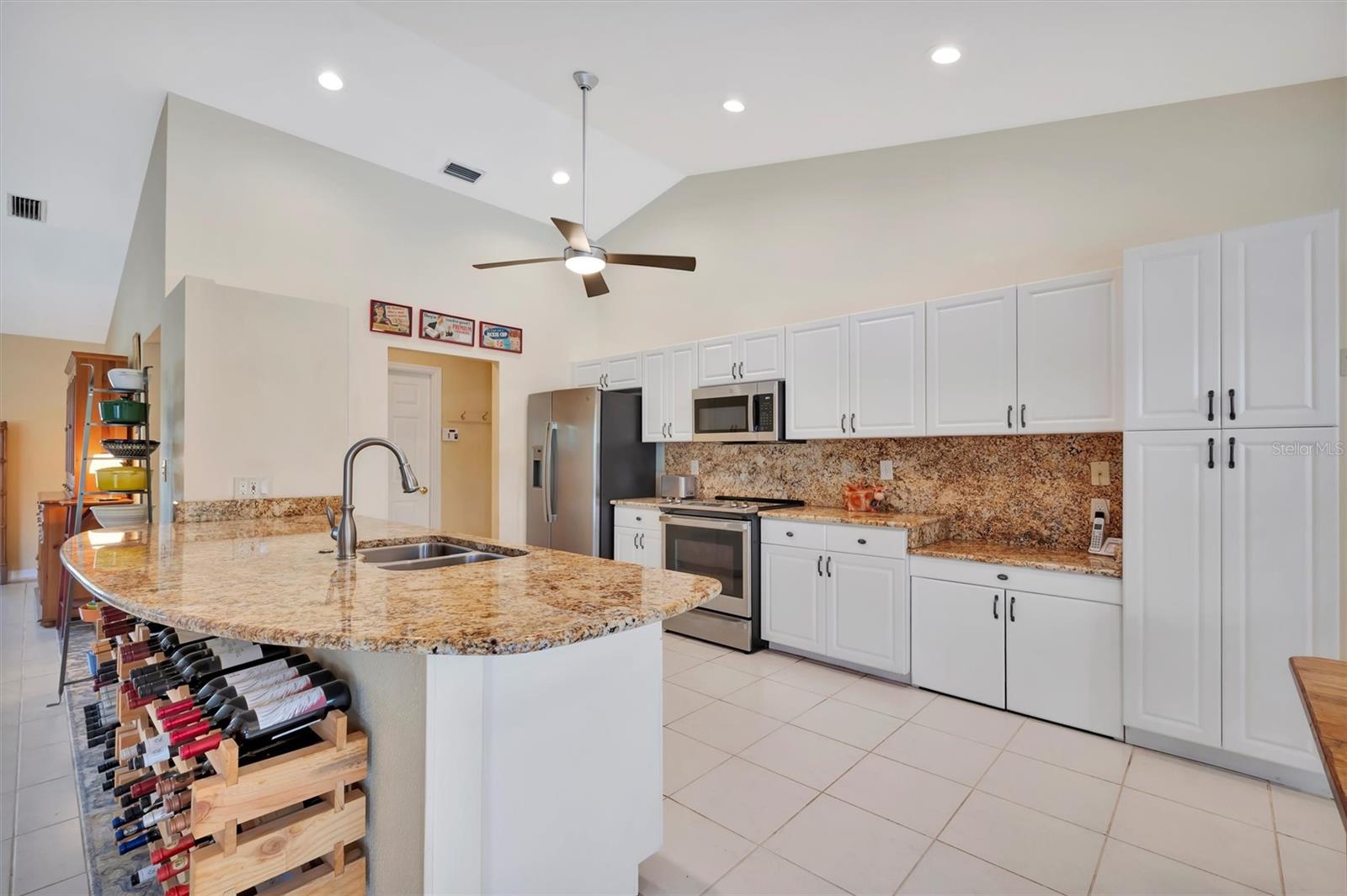 MISTY OAKS - Residential