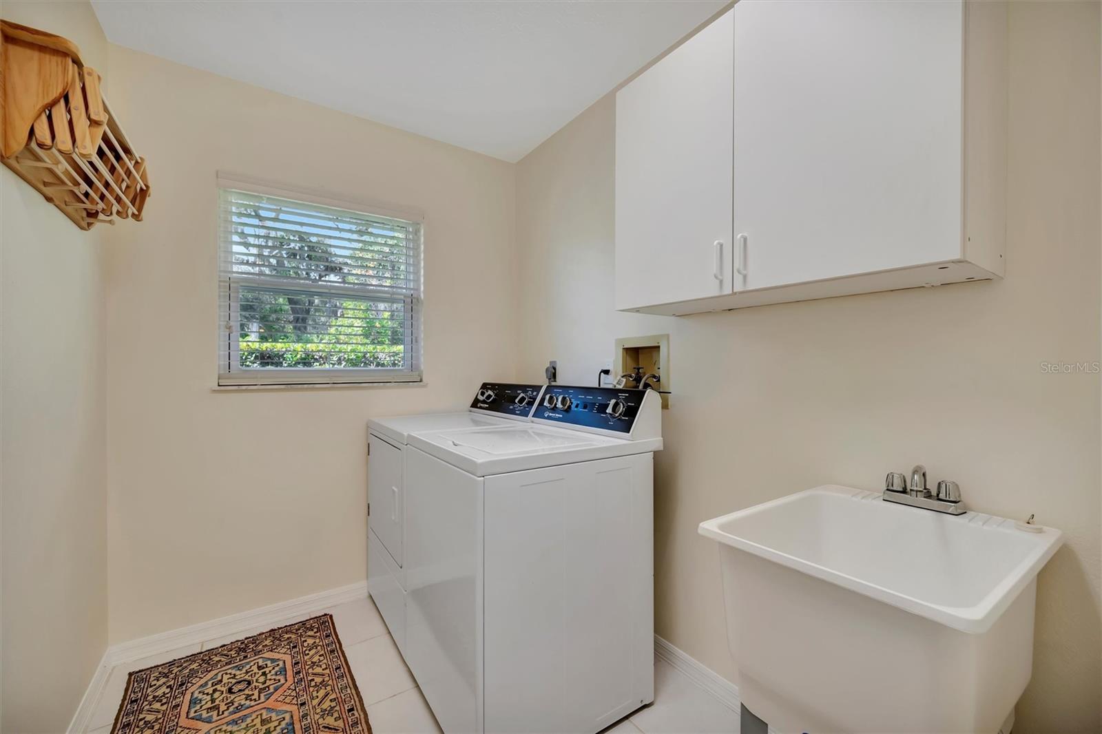 MISTY OAKS - Residential