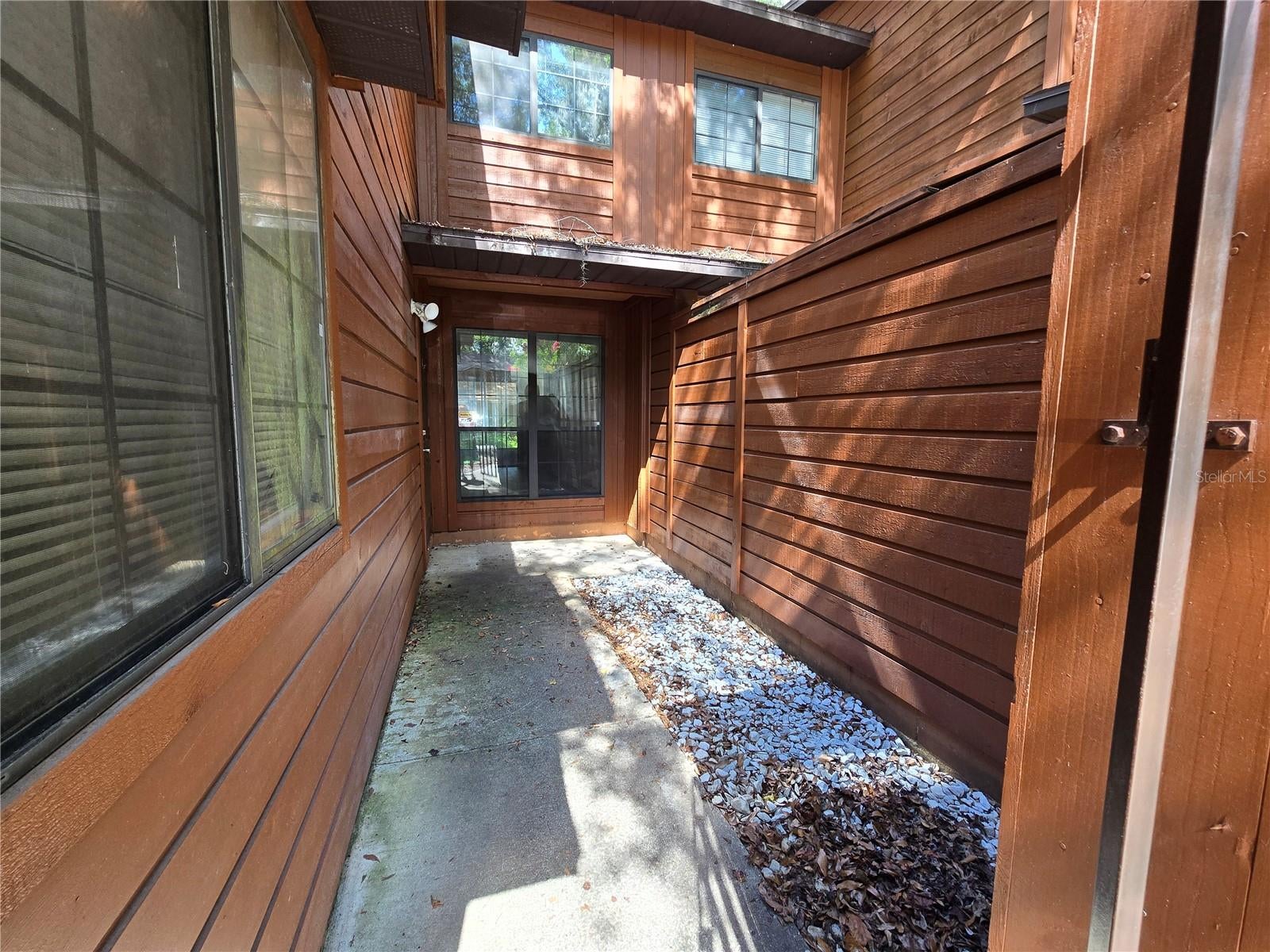 842 SW 55TH TERRACE