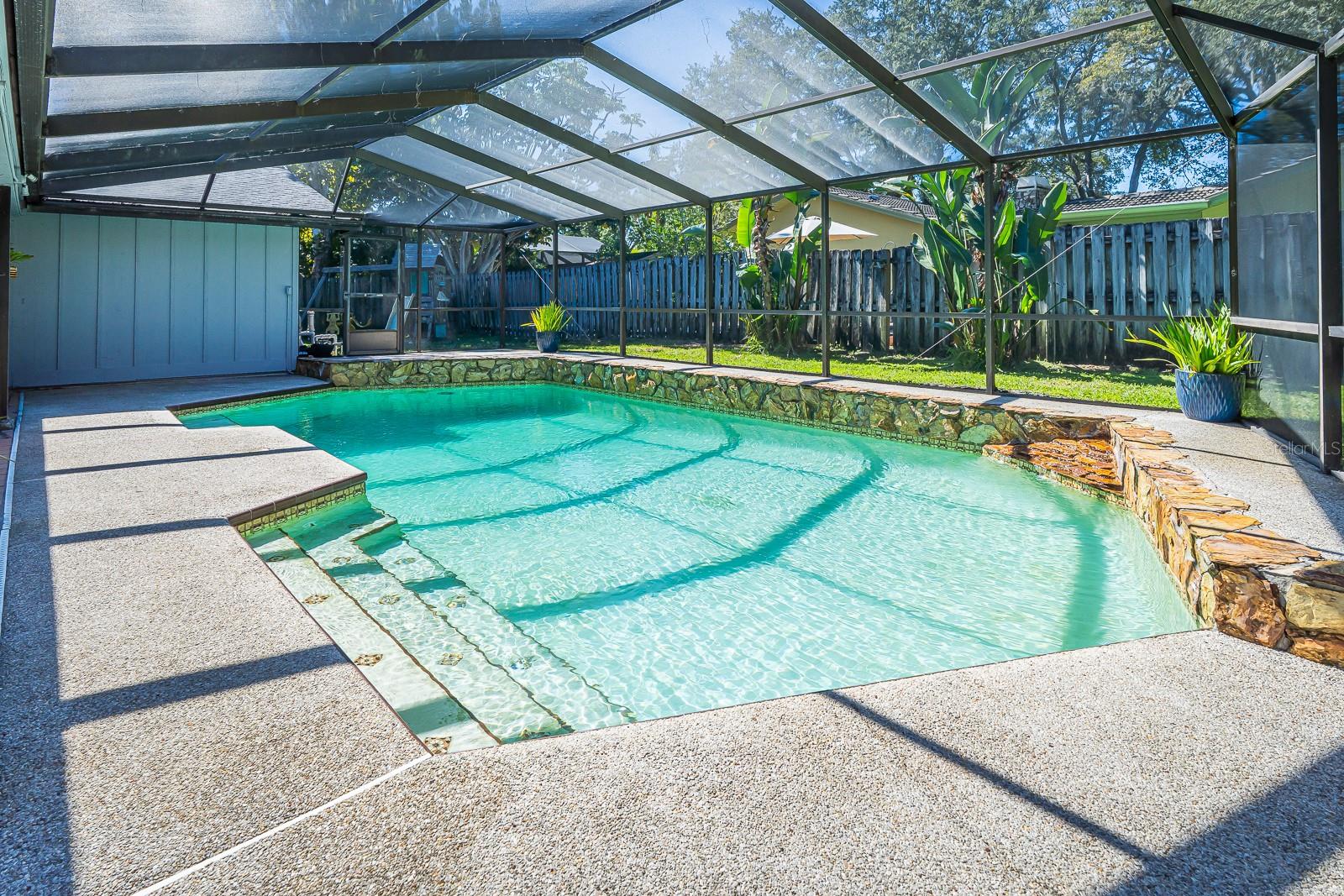 2558 KNOTTY PINE WAY