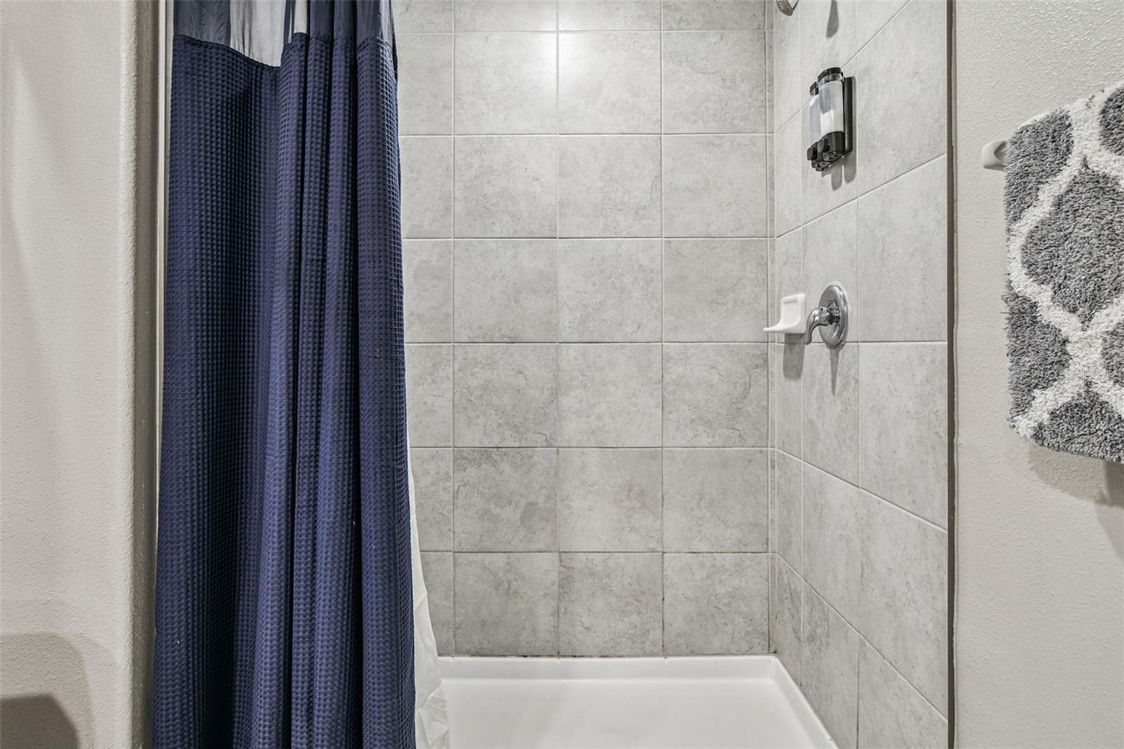 TOUCHSTONE TRACTS B-F PH 7 - Residential Lease