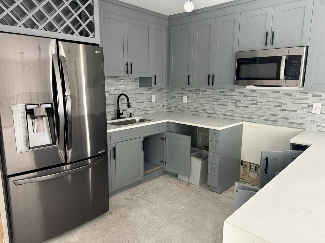 SHORE ACRES OVERLOOK SEC - Residential