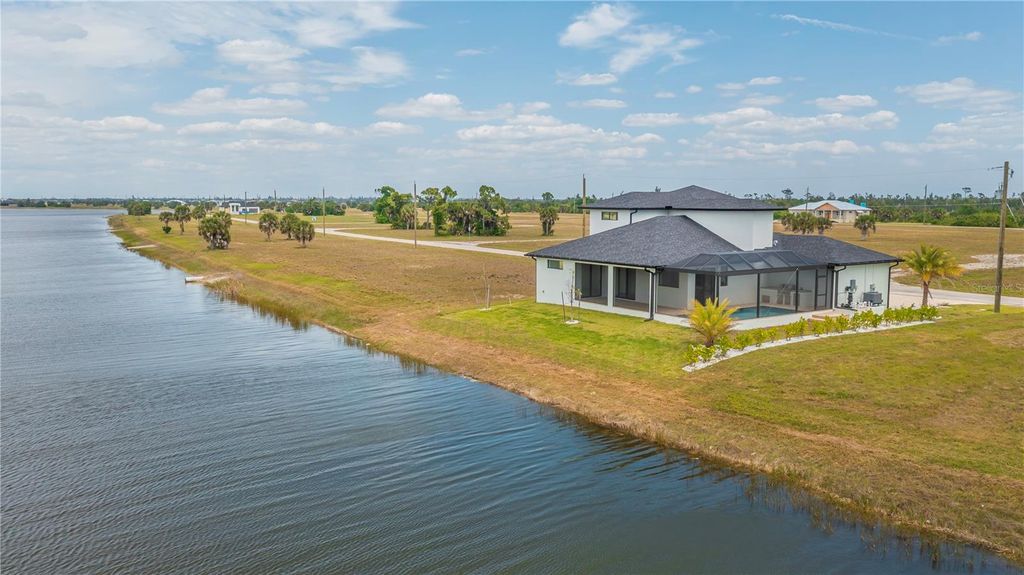 Photo of 7 Sunflower Drive, Placida, FL 33946 (MLS # C7525099)