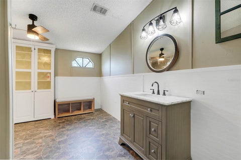 Tiny photo for 21301 Quail Hammock Lane, Groveland, FL 34736 (MLS # G5113645)