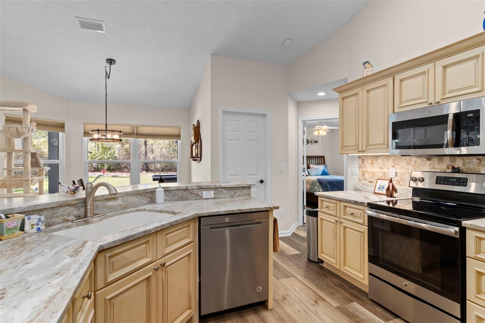 CITRUS SPGS UNIT 12 - Residential