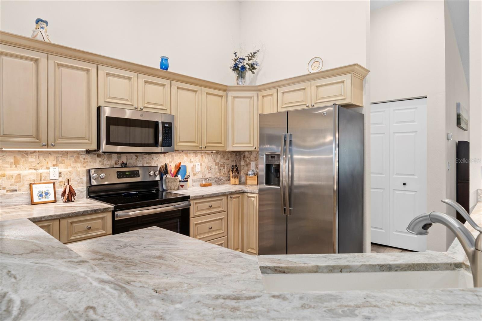 CITRUS SPGS UNIT 12 - Residential