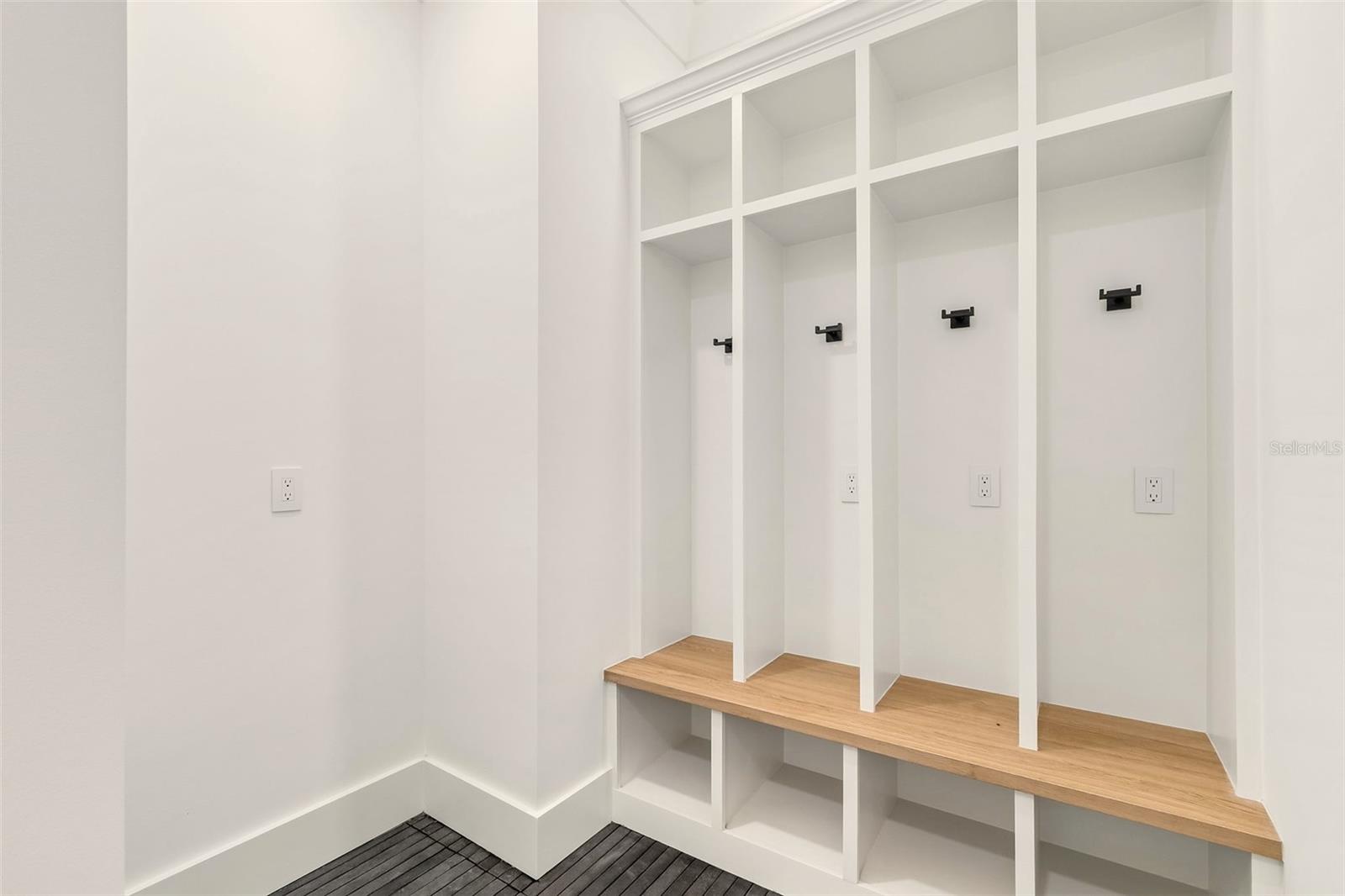 BEL MAR REV UNIT 7 - Residential