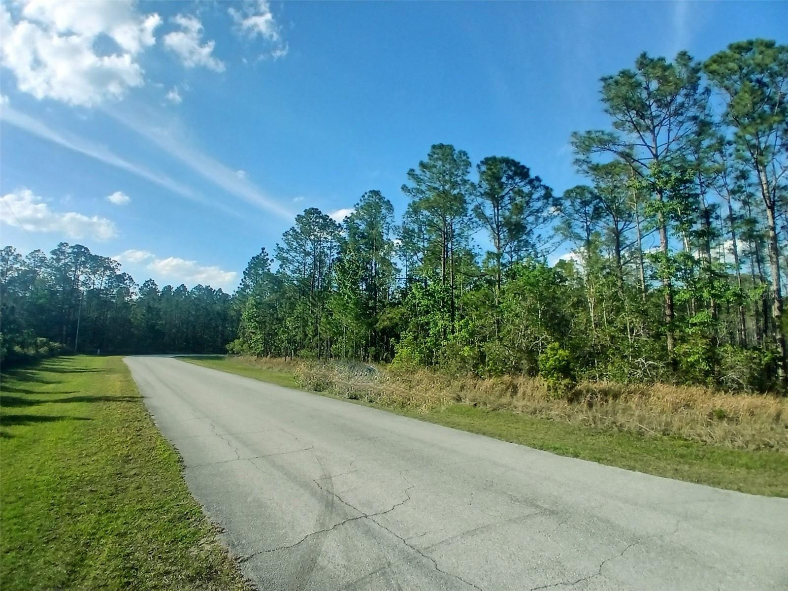 LUCKY WORLD ESTATES - Land