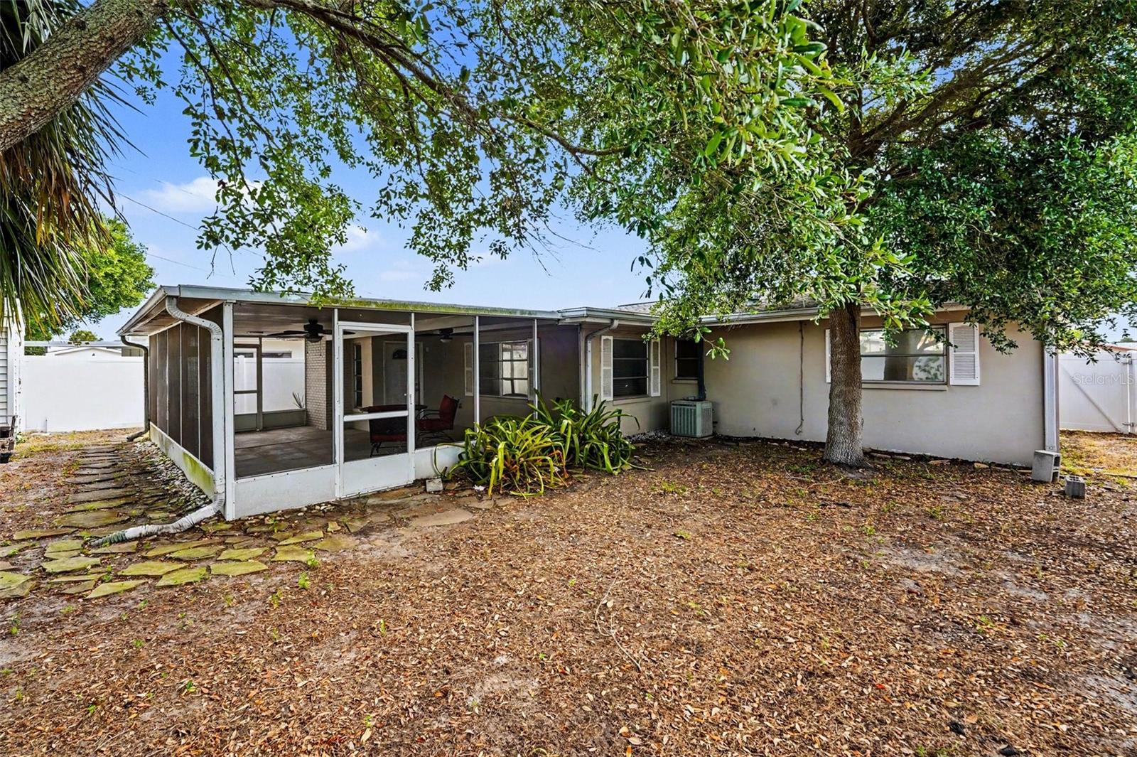 GULF TO BAY ESTATES - Residential