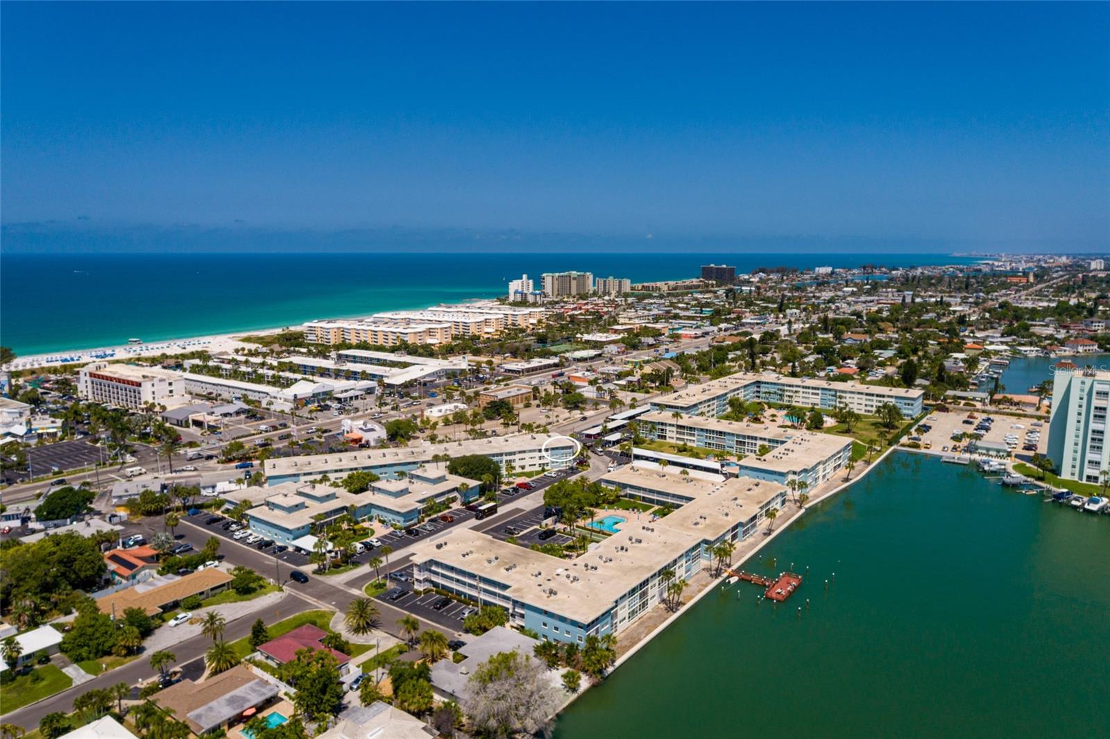 SYLVETTE CONDO - Residential