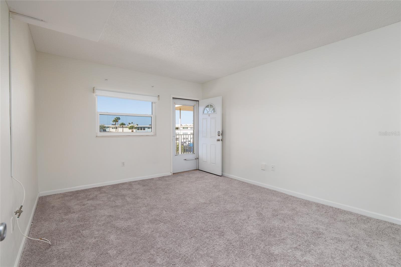 SYLVETTE CONDO - Residential